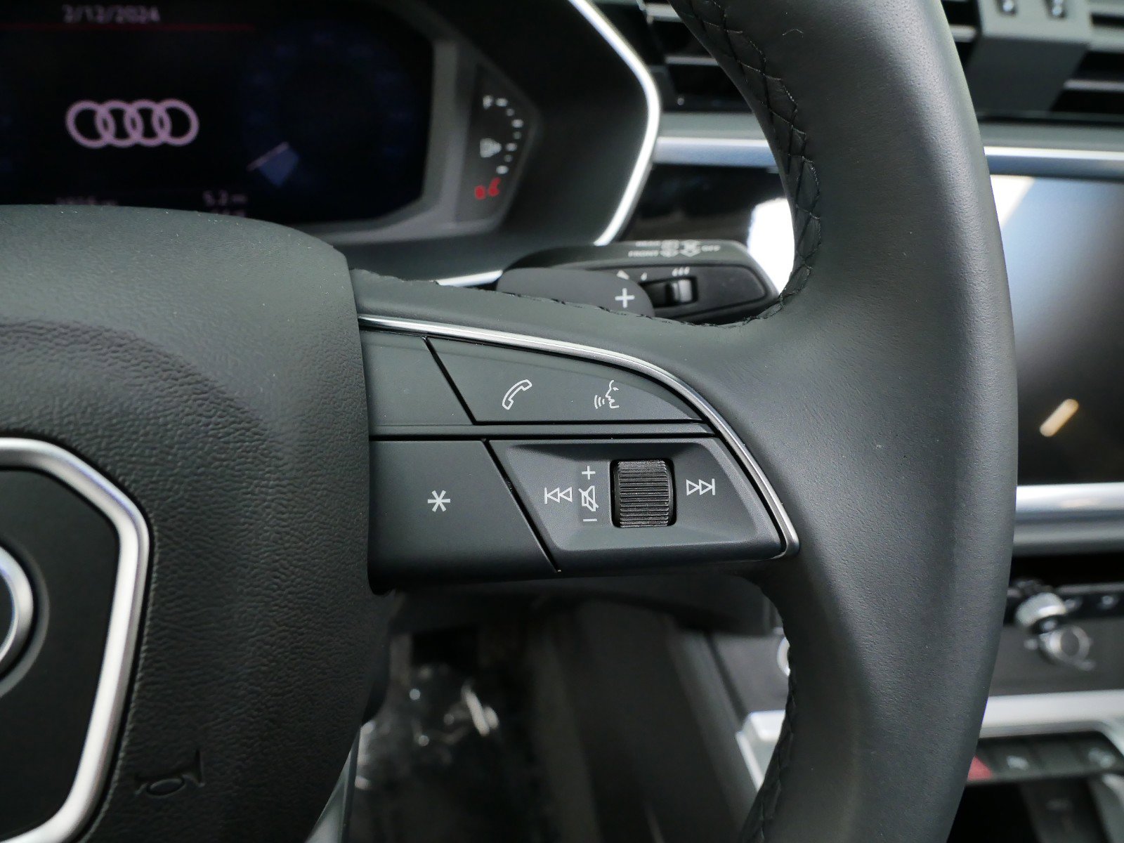 Thumbnail: 2023 Audi Q3 - 20