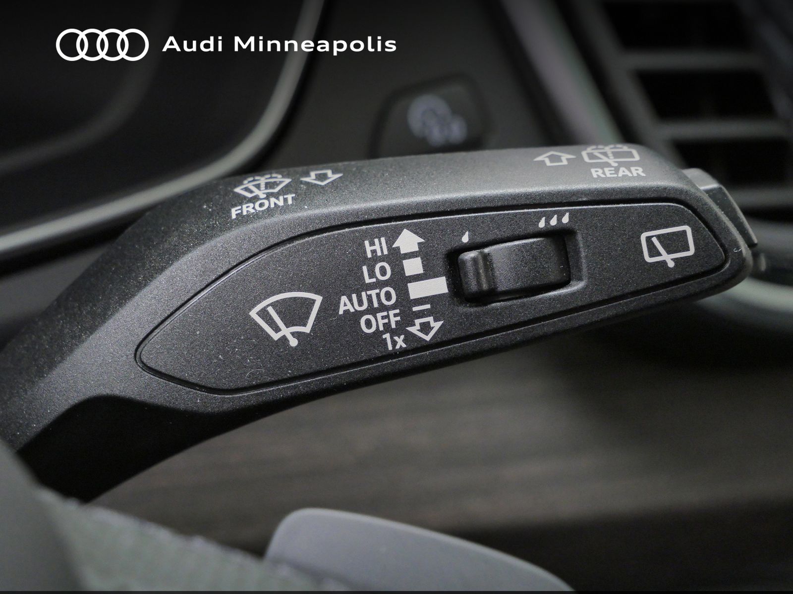 Thumbnail: 2025 Audi Q5 - 24
