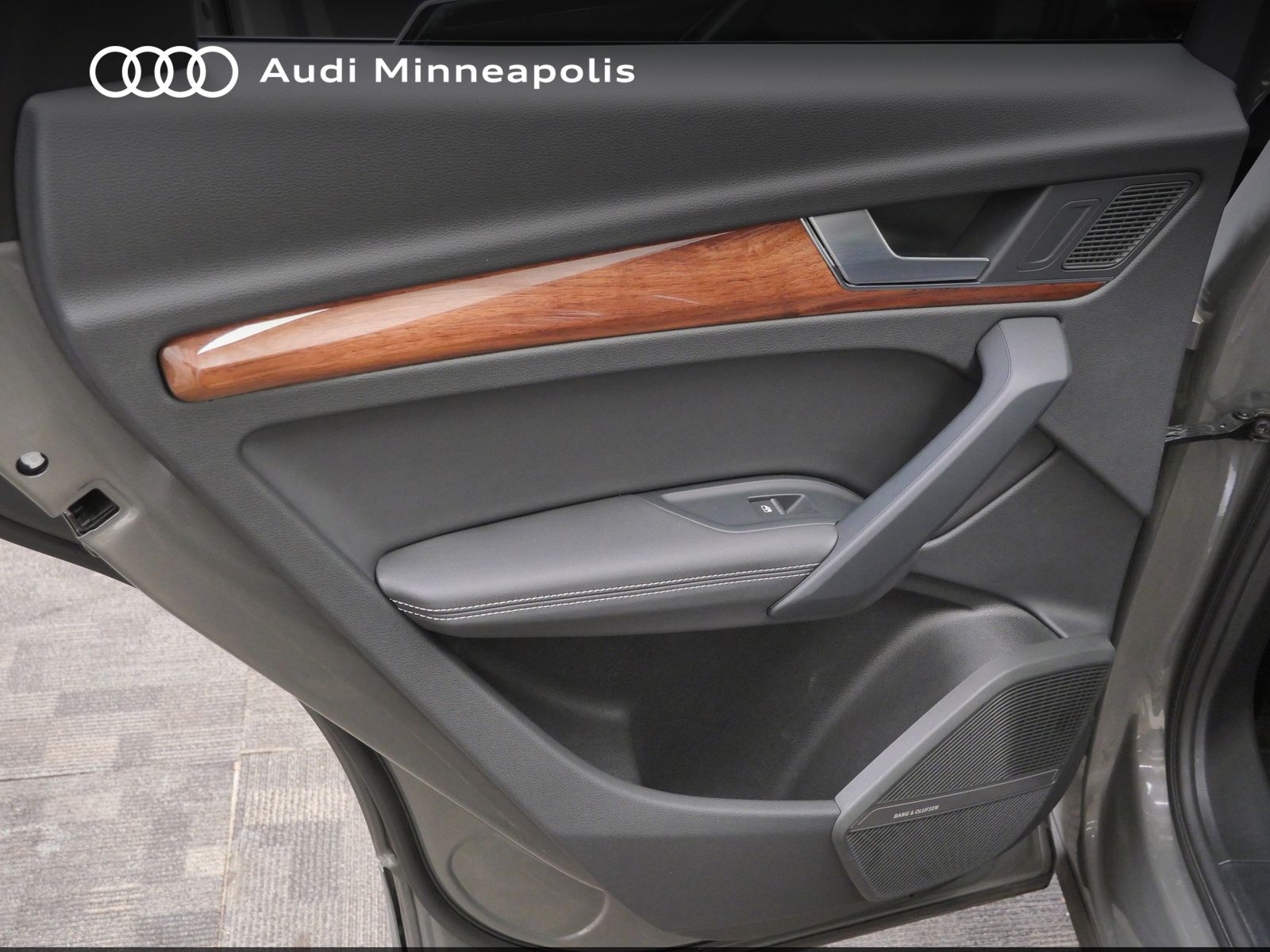 Thumbnail: 2023 Audi Q5 - 14