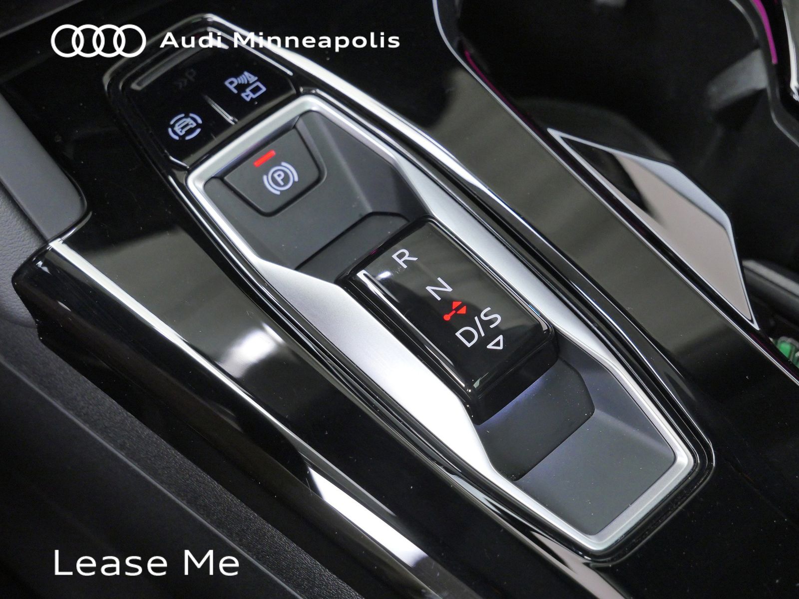 Thumbnail: 2025 Audi Q5 - 29