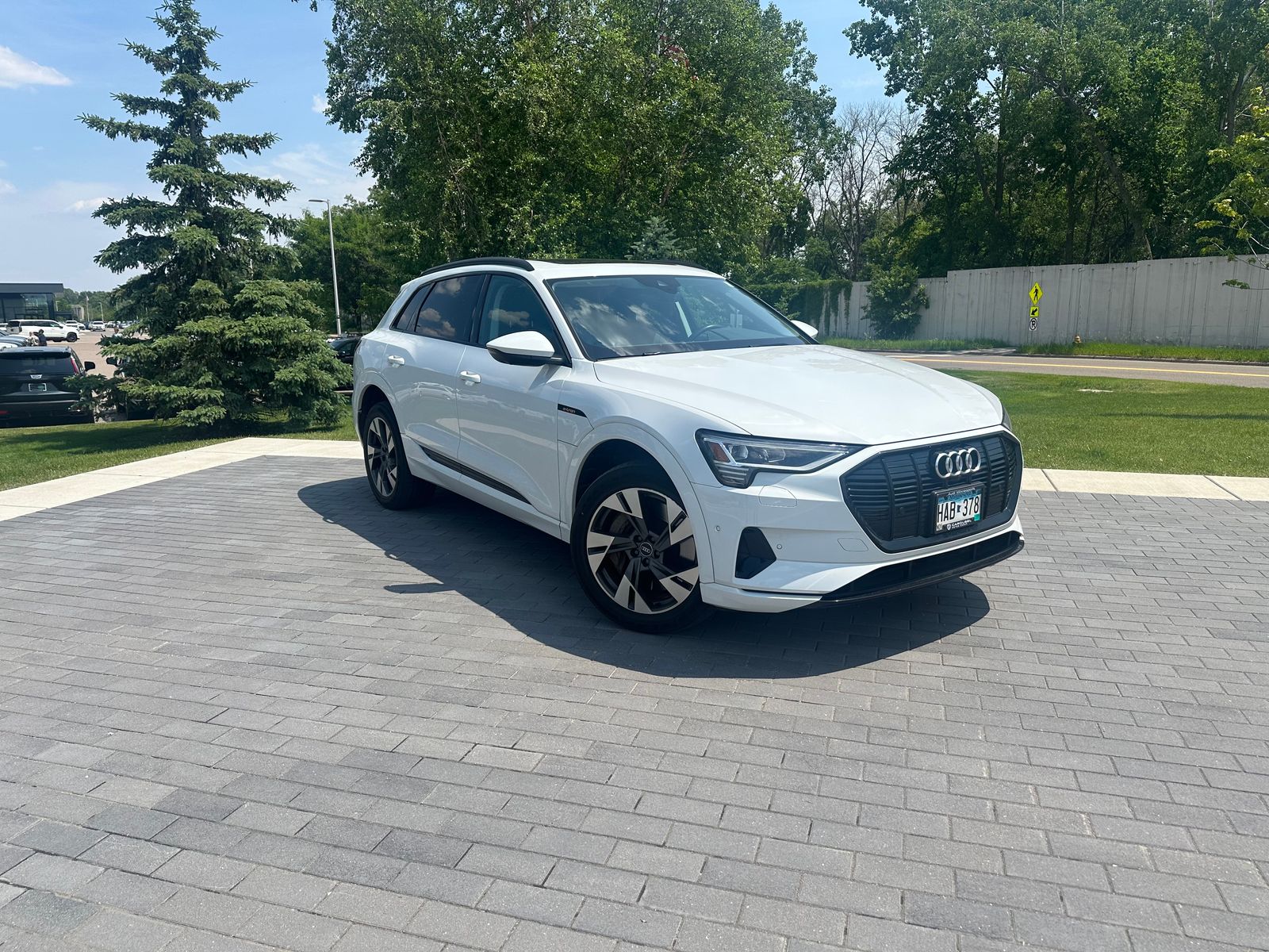 2022 Audi e-tron Premium -
                  Golden Valley, MN