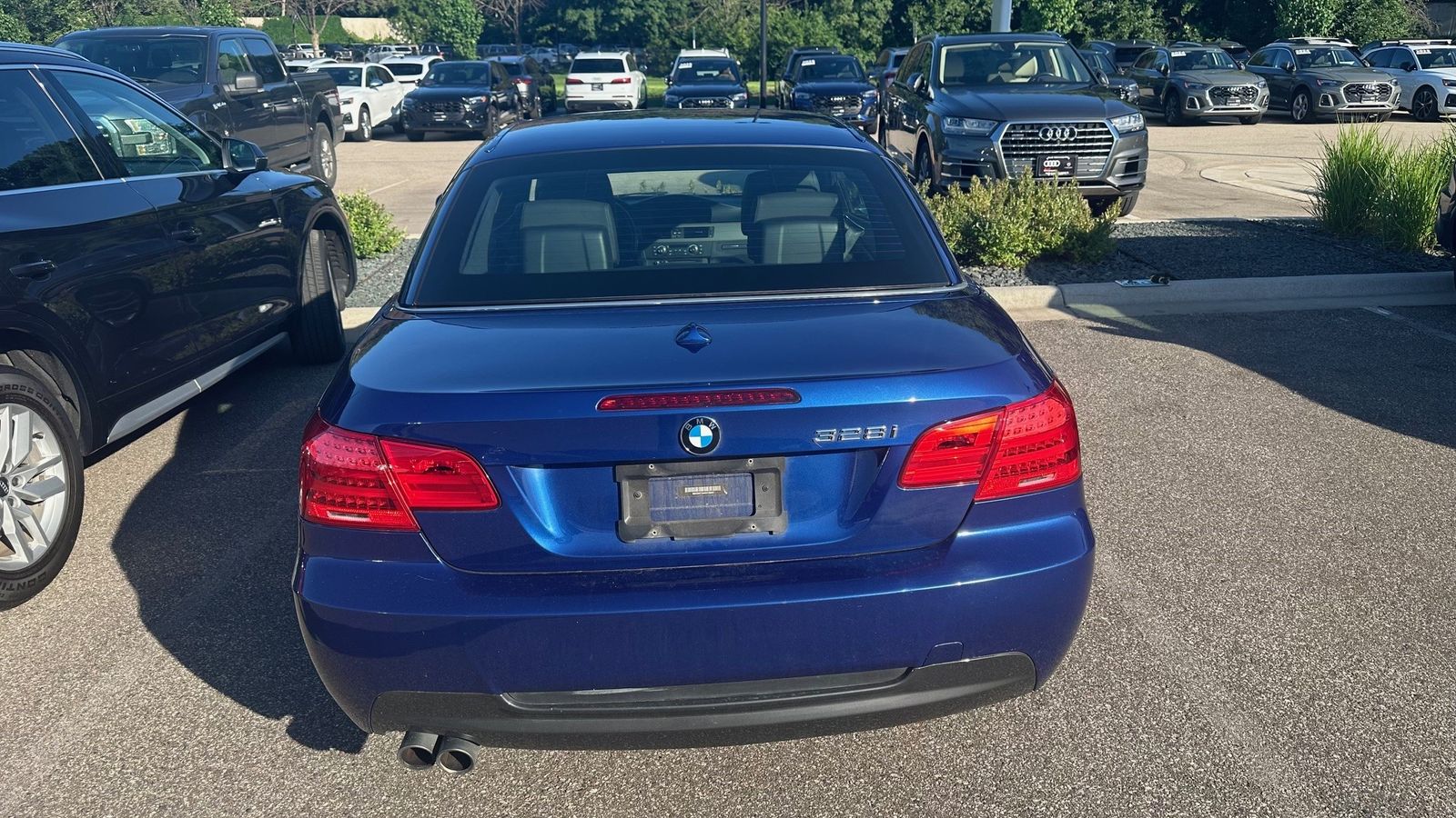 Thumbnail: 2012 BMW 3 Series - 3