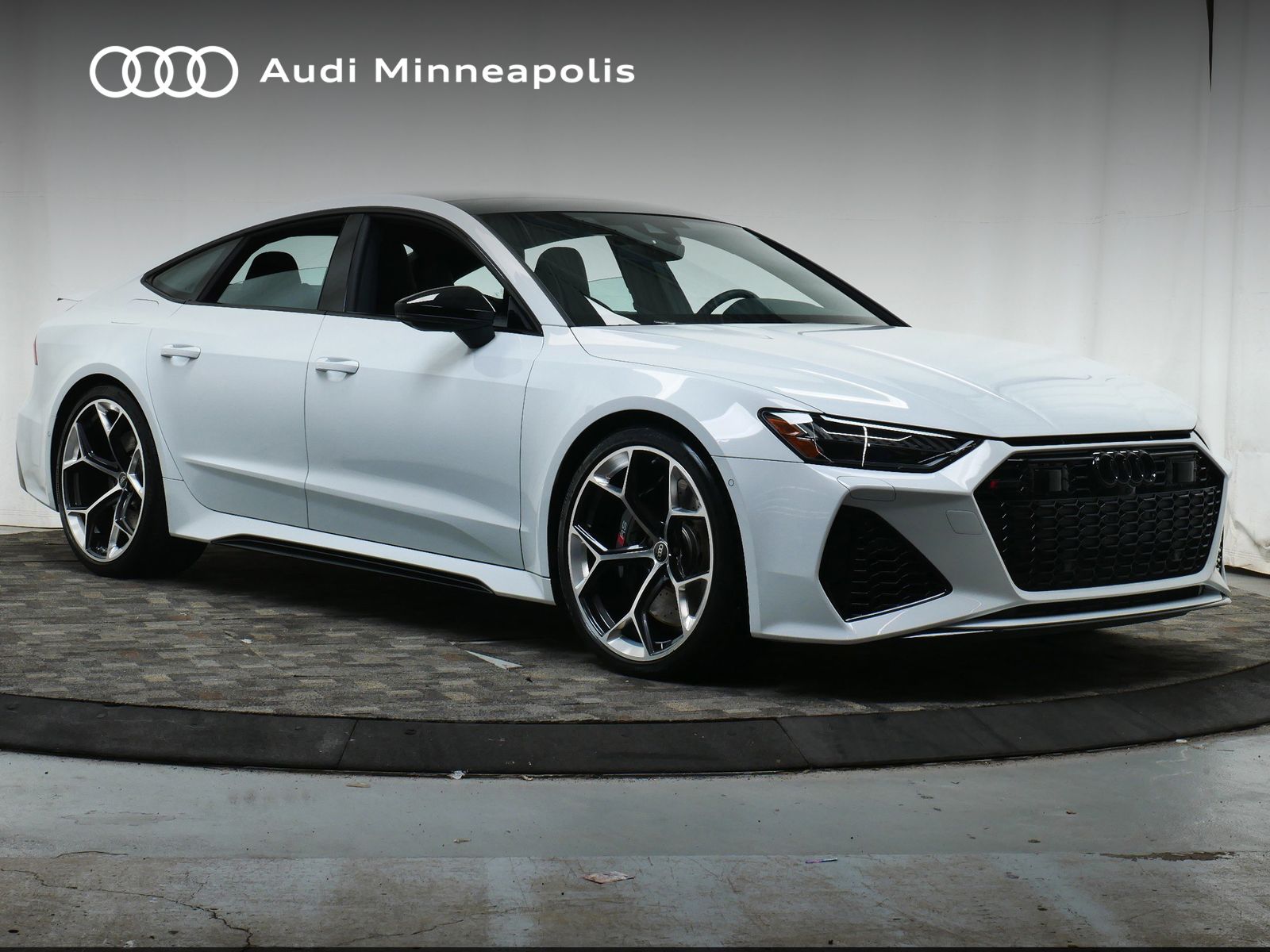 Thumbnail: 2024 Audi RS 7 - 10