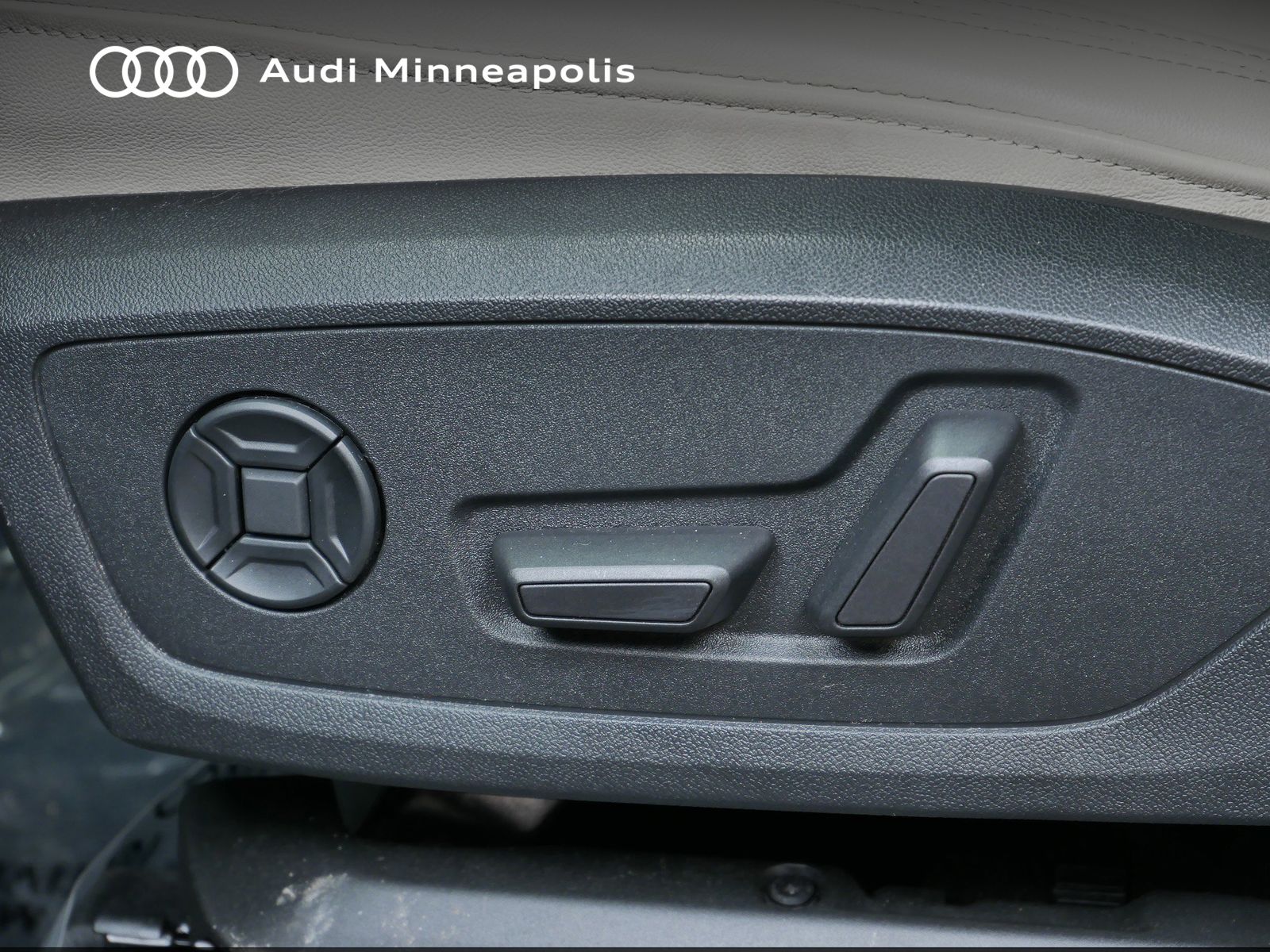 Thumbnail: 2022 Audi Q3 - 13