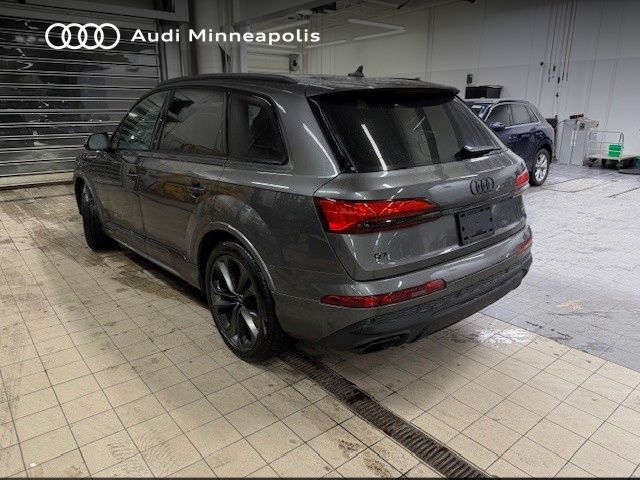 Thumbnail: 2025 Audi Q7 - 12