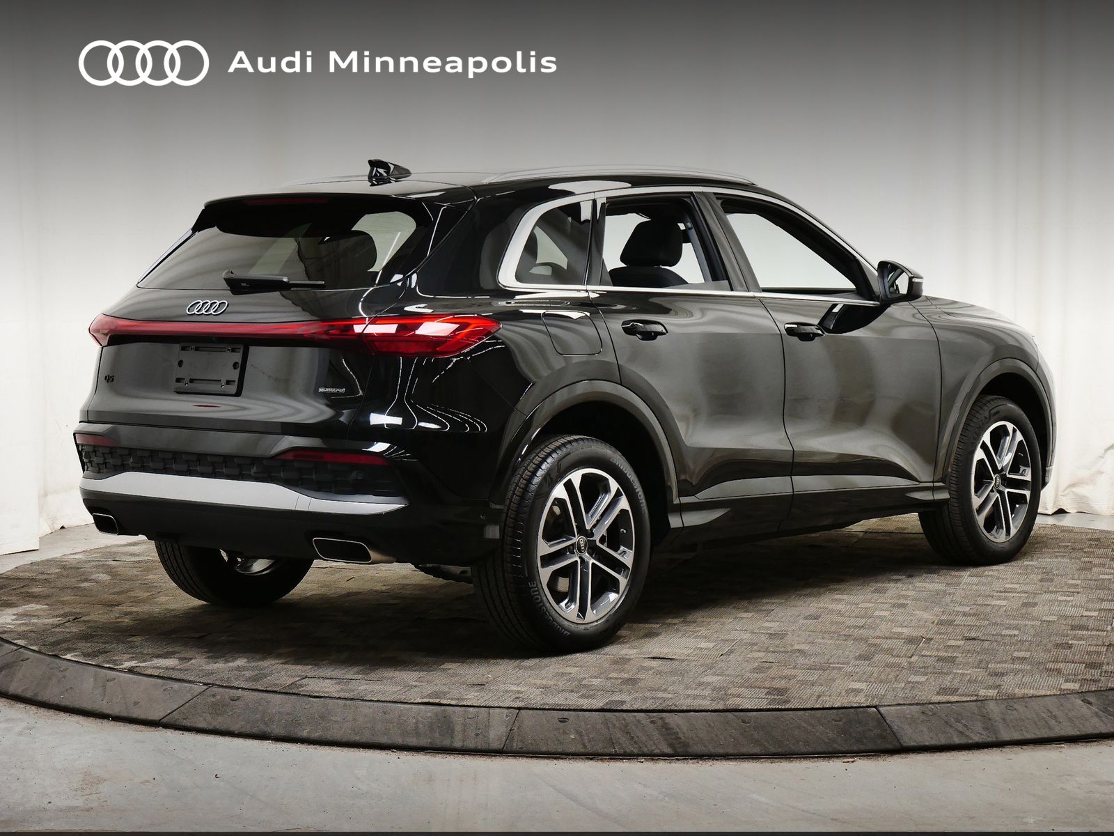 Thumbnail: 2025 Audi Q5 - 7
