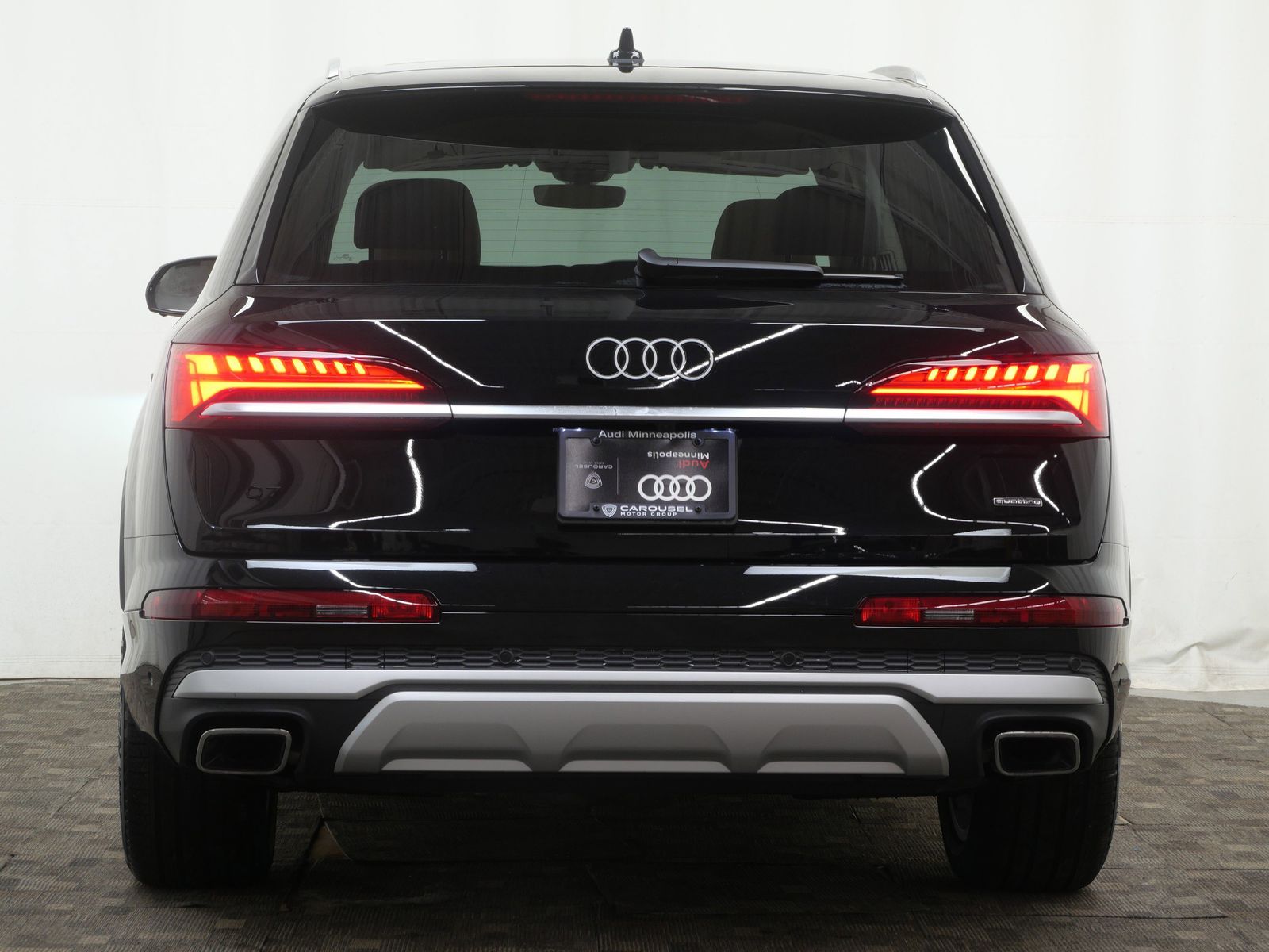 Thumbnail: 2026 Audi Q7 - 5