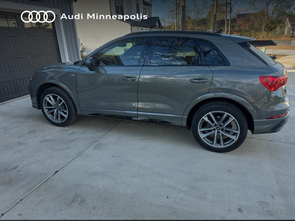 Thumbnail: 2023 Audi Q3 - 11