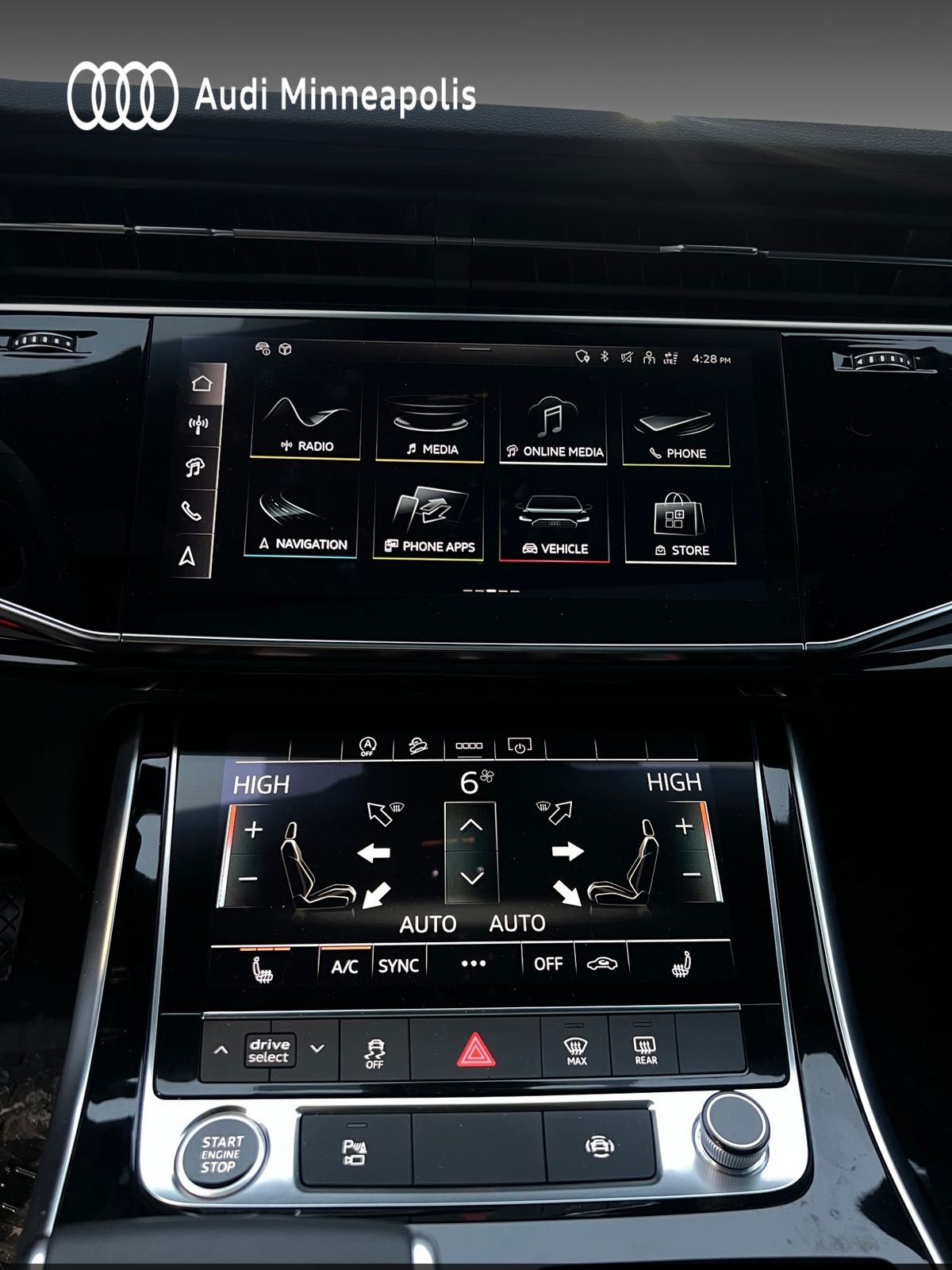 Thumbnail: 2025 Audi Q7 - 17