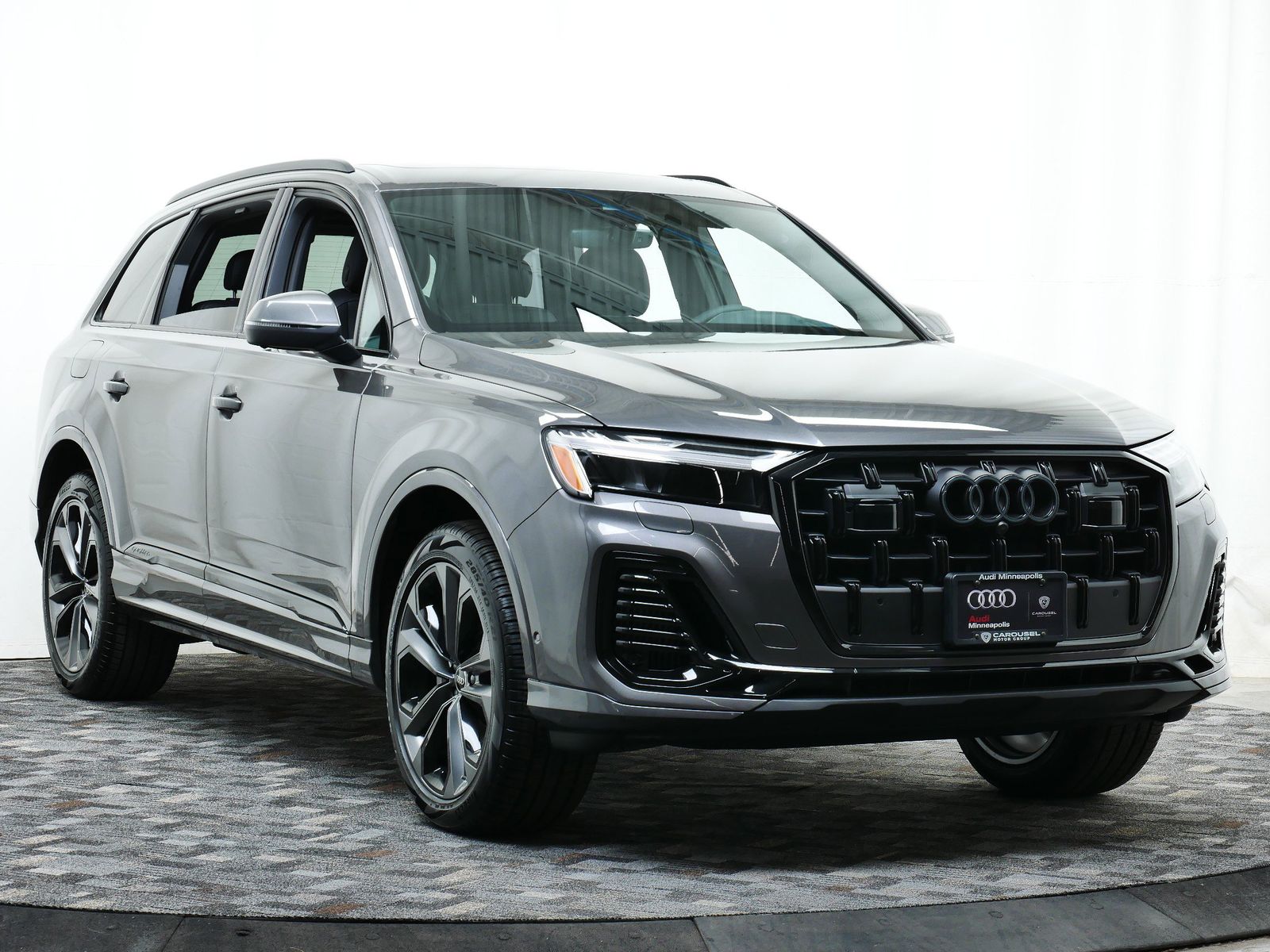 Thumbnail: 2025 Audi Q7 - 8