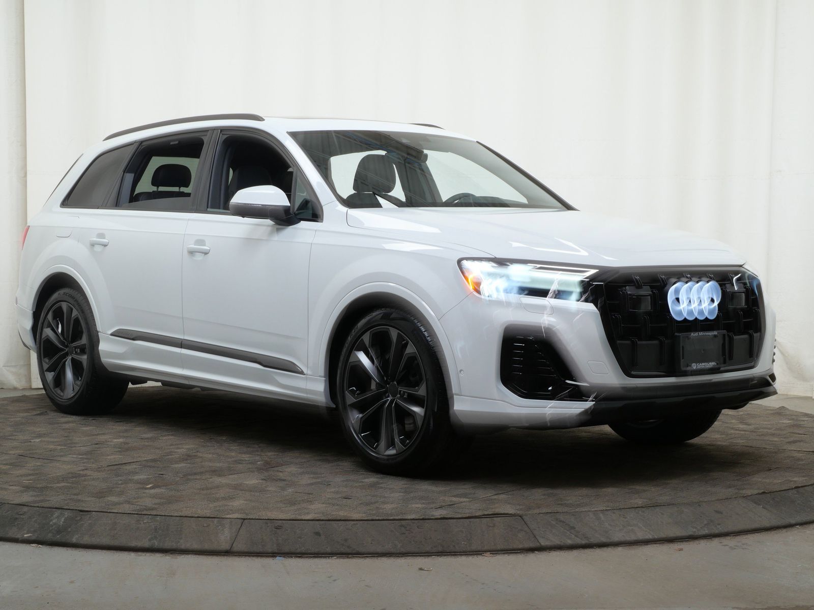 Thumbnail: 2026 Audi Q7 - 8