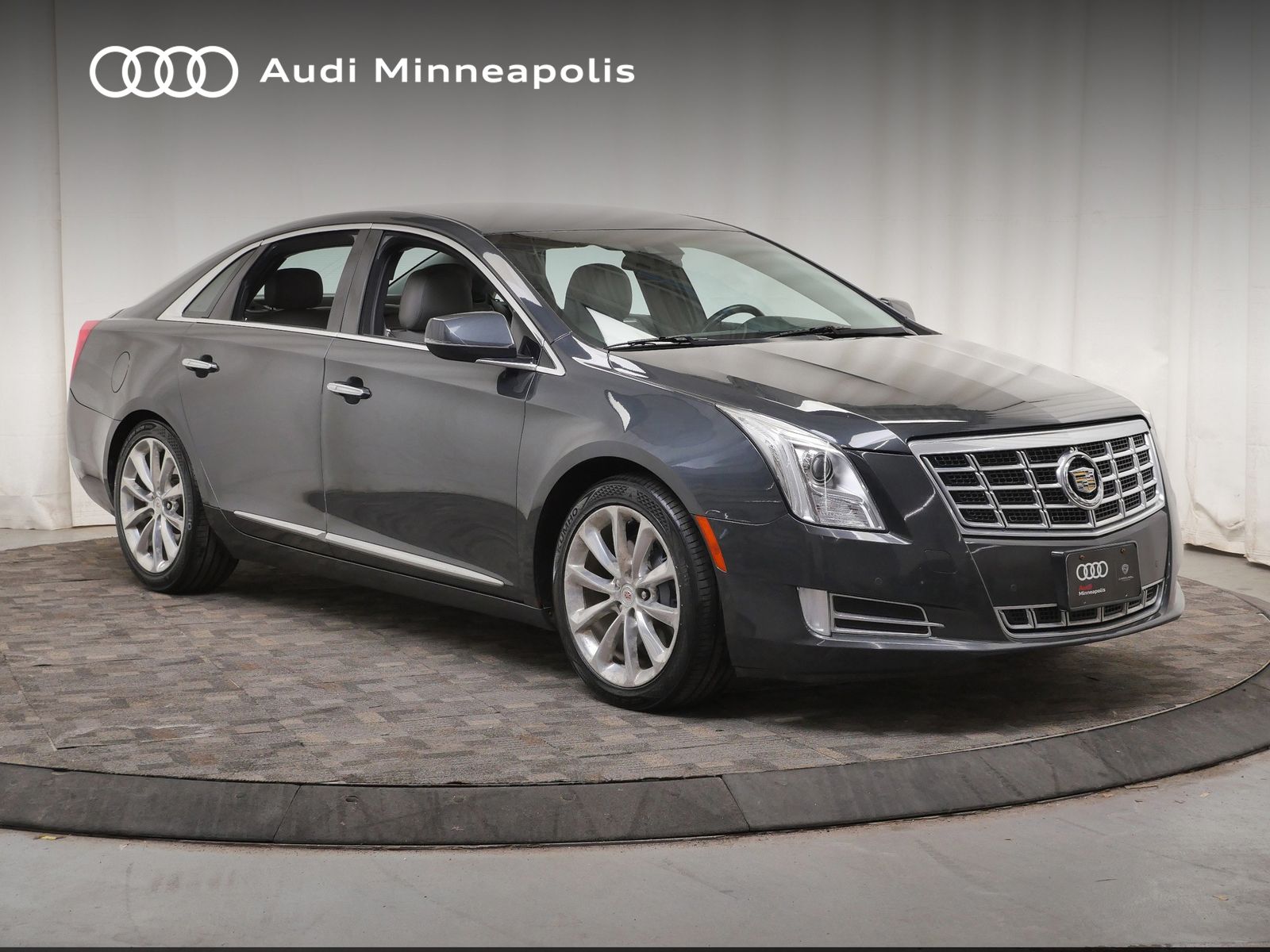 Thumbnail: 2014 Cadillac XTS - 10