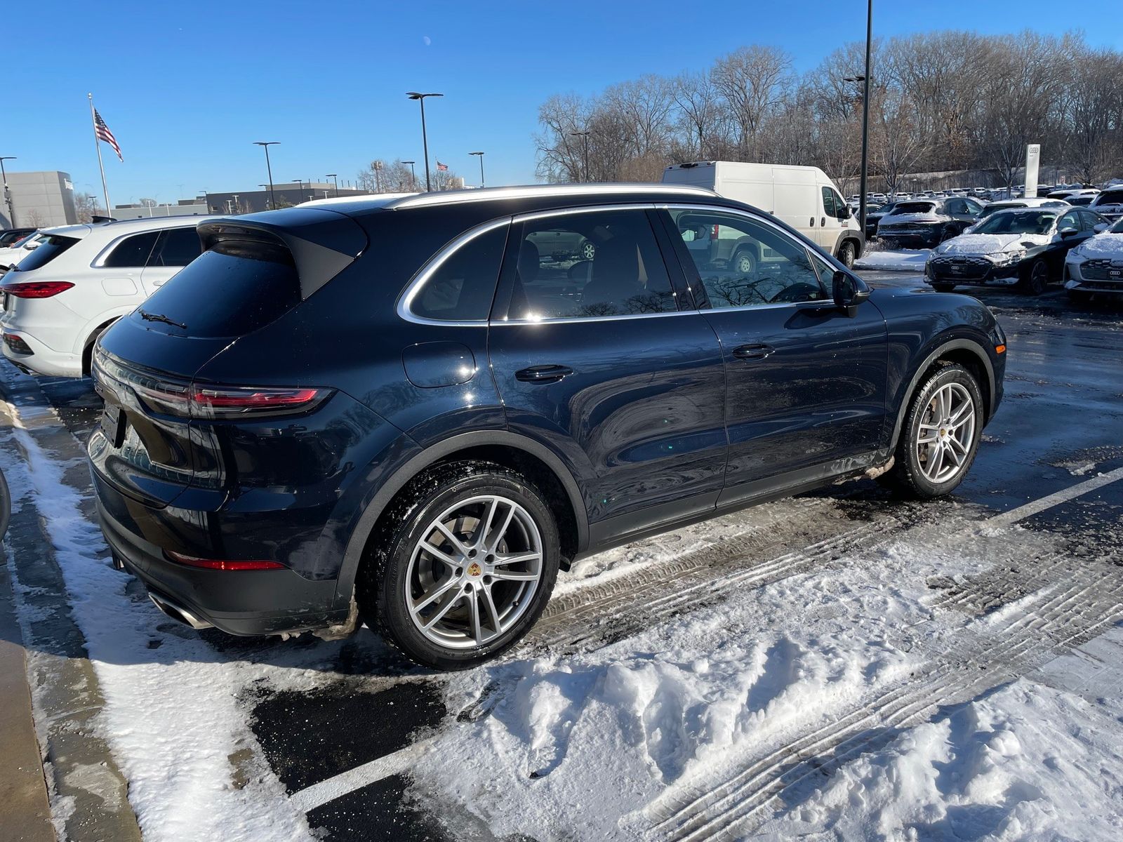 Thumbnail: 2019 Porsche Cayenne - 3