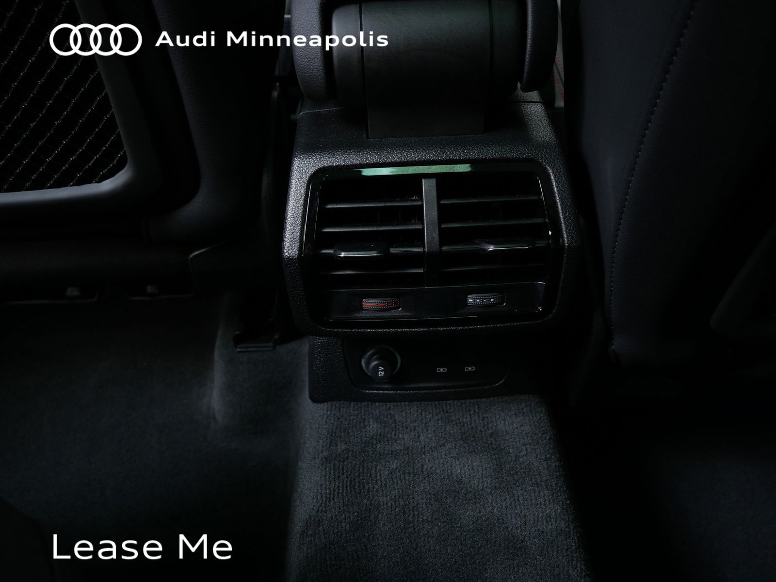 Thumbnail: 2025 Audi Q3 - 17