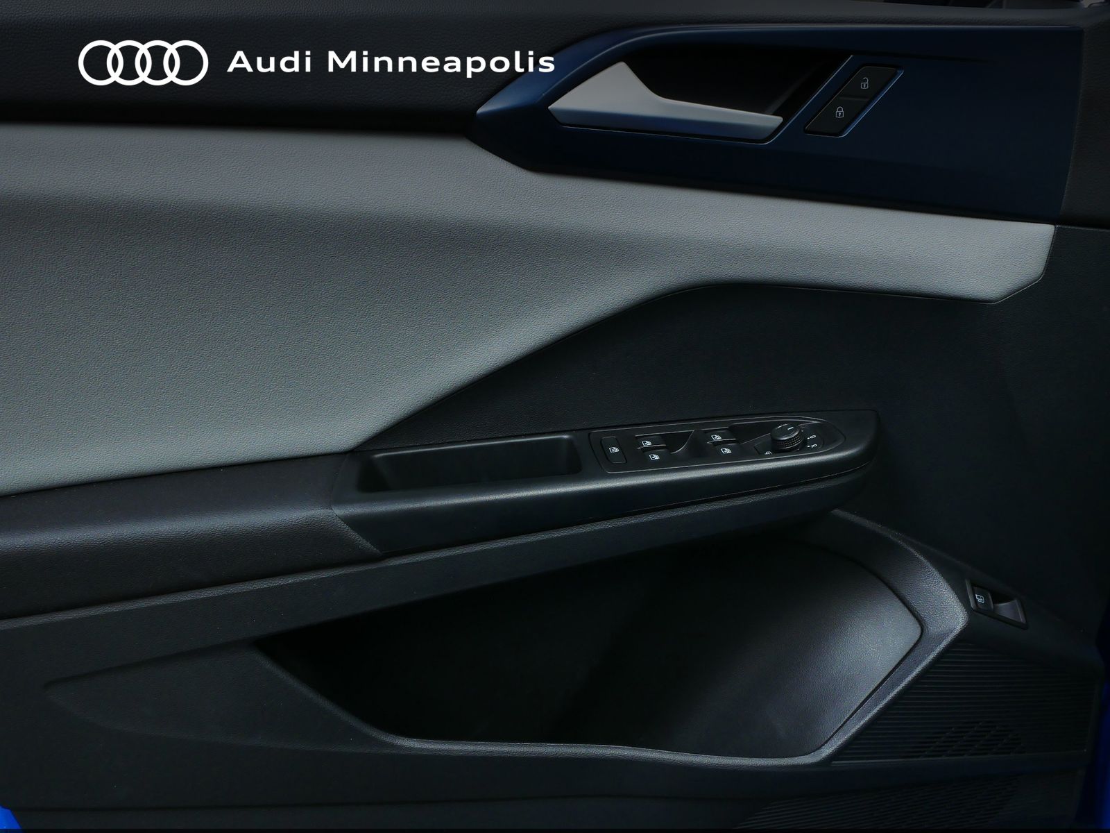 Thumbnail: 2023 Volkswagen Taos - 12