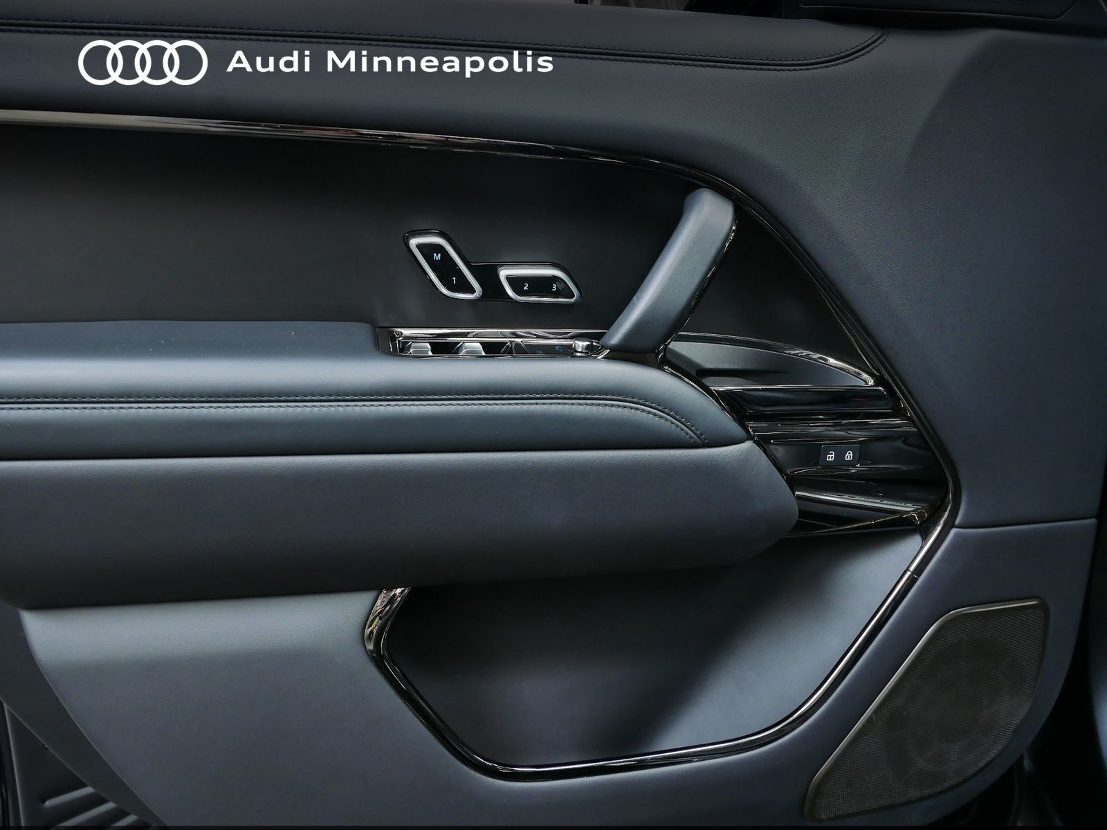 Thumbnail: 2023 Land Rover Range Rover - 11