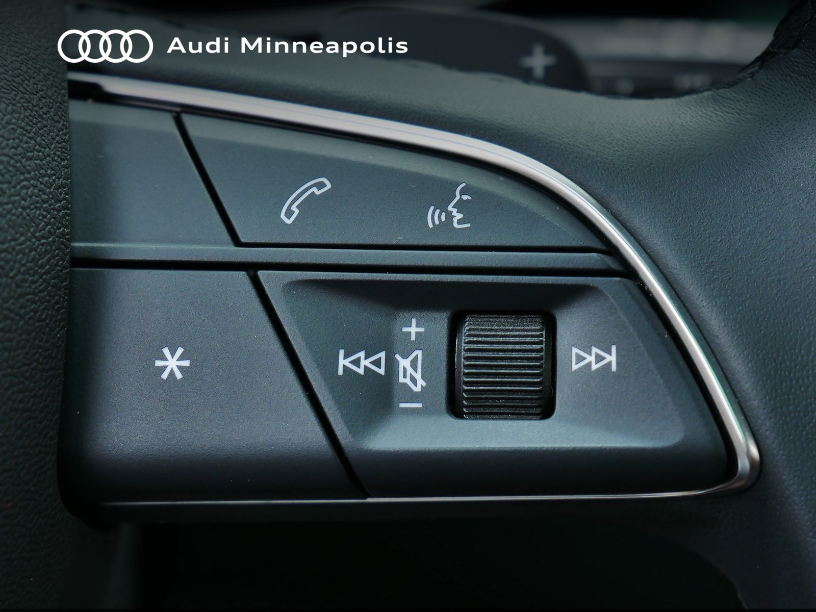 Thumbnail: 2025 Audi Q3 - 24