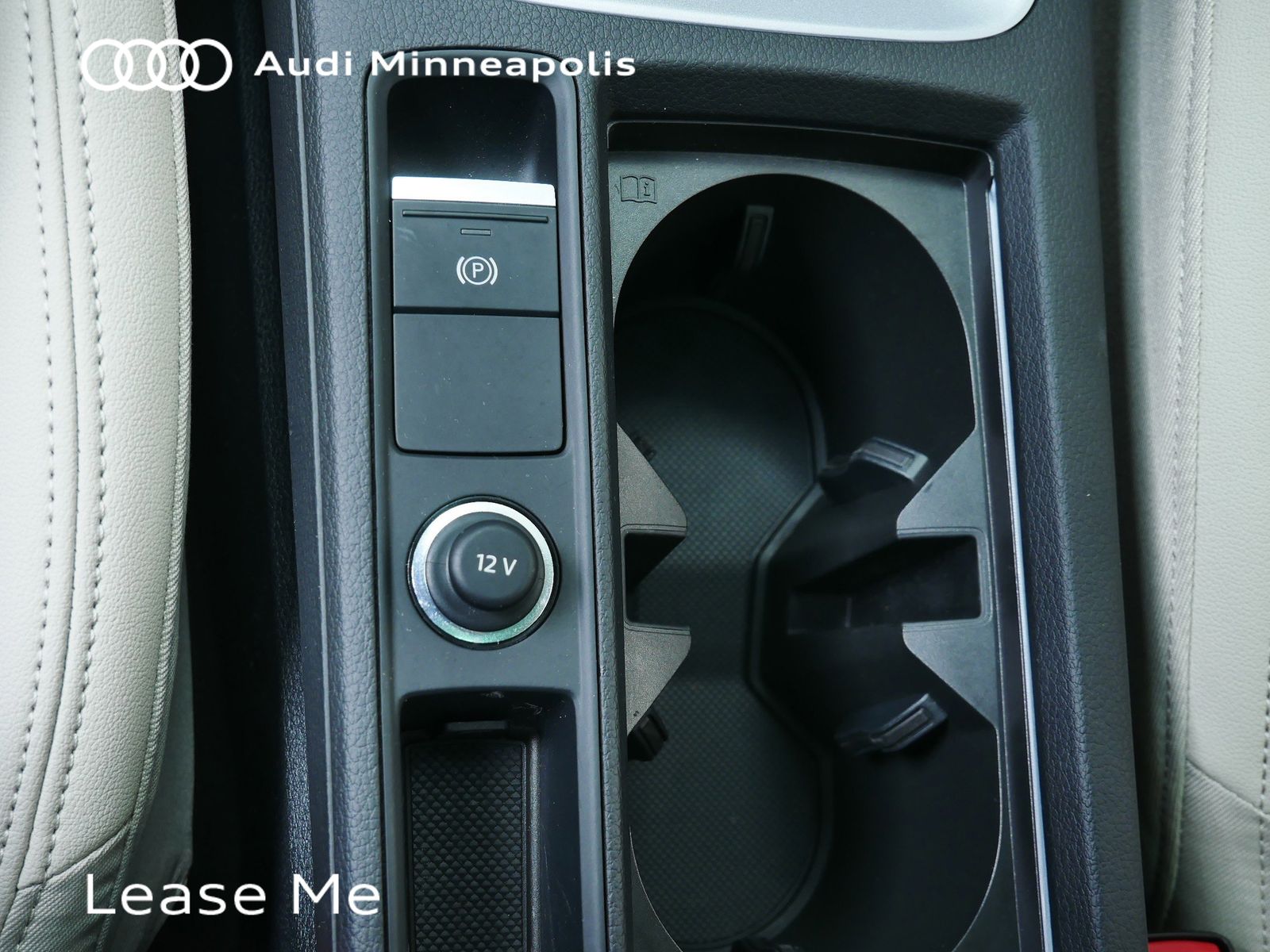 Thumbnail: 2025 Audi Q3 - 25