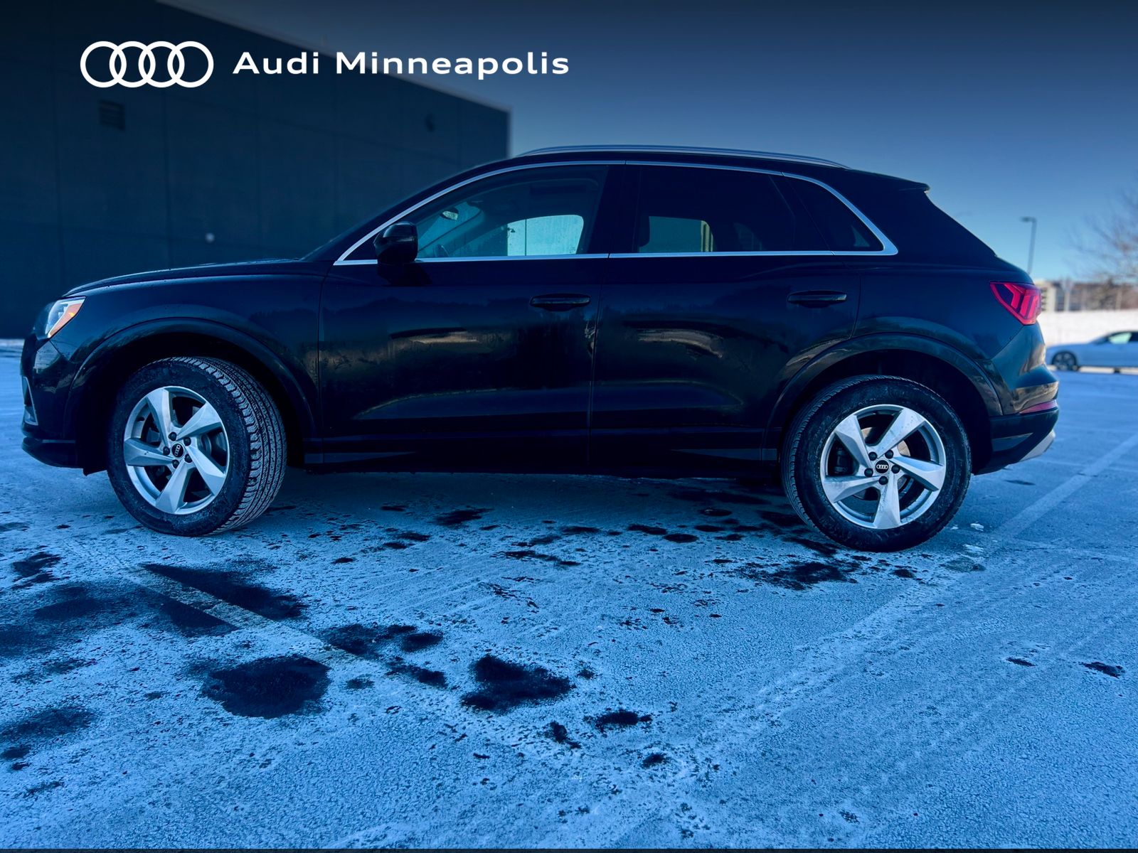 Thumbnail: 2022 Audi Q3 - 3