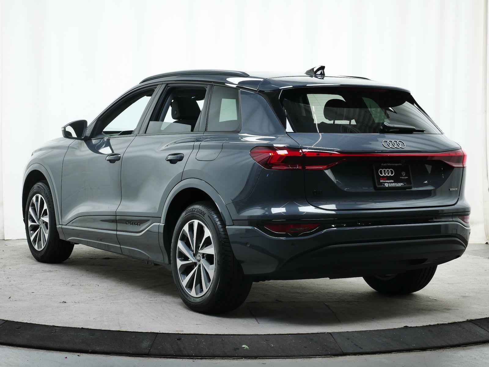 2025 Audi Q6 E-tron Premium photo 4