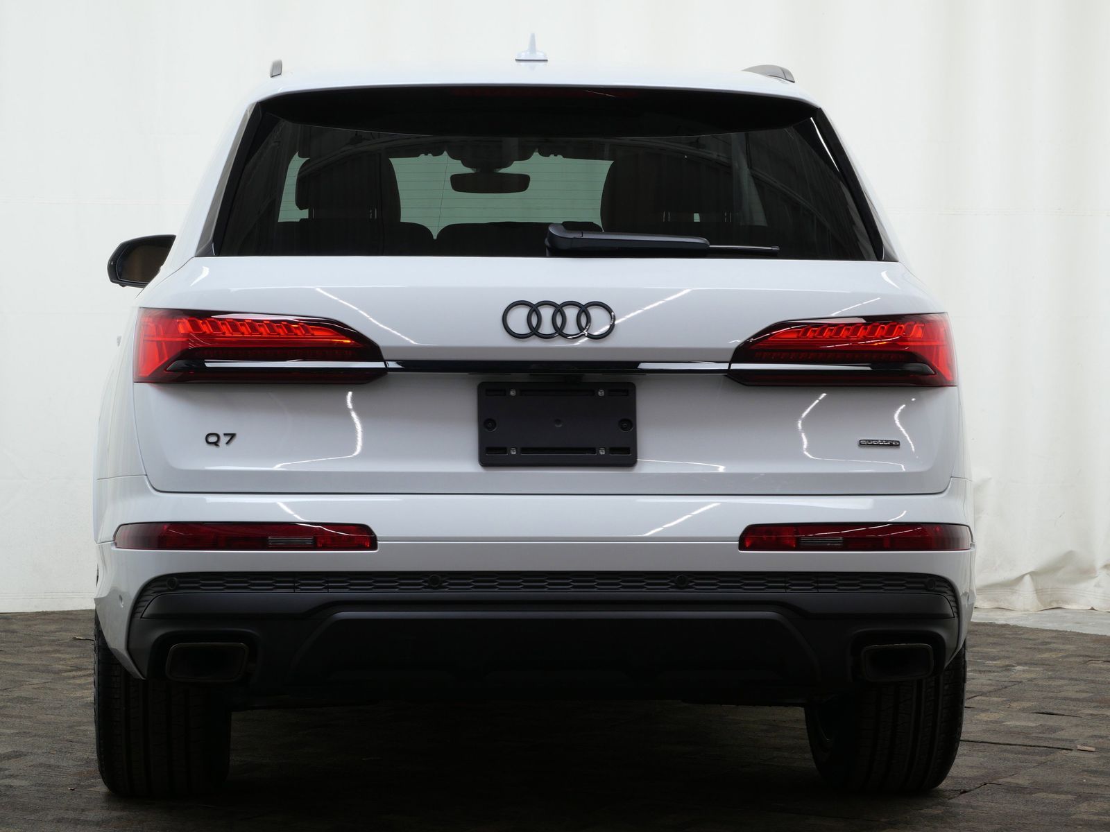 Thumbnail: 2026 Audi Q7 - 5