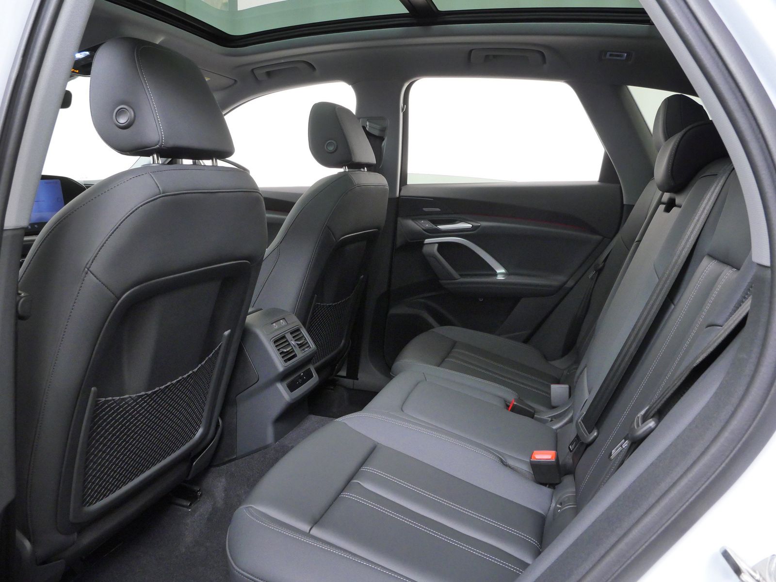 Thumbnail: 2026 Audi Q5 - 13
