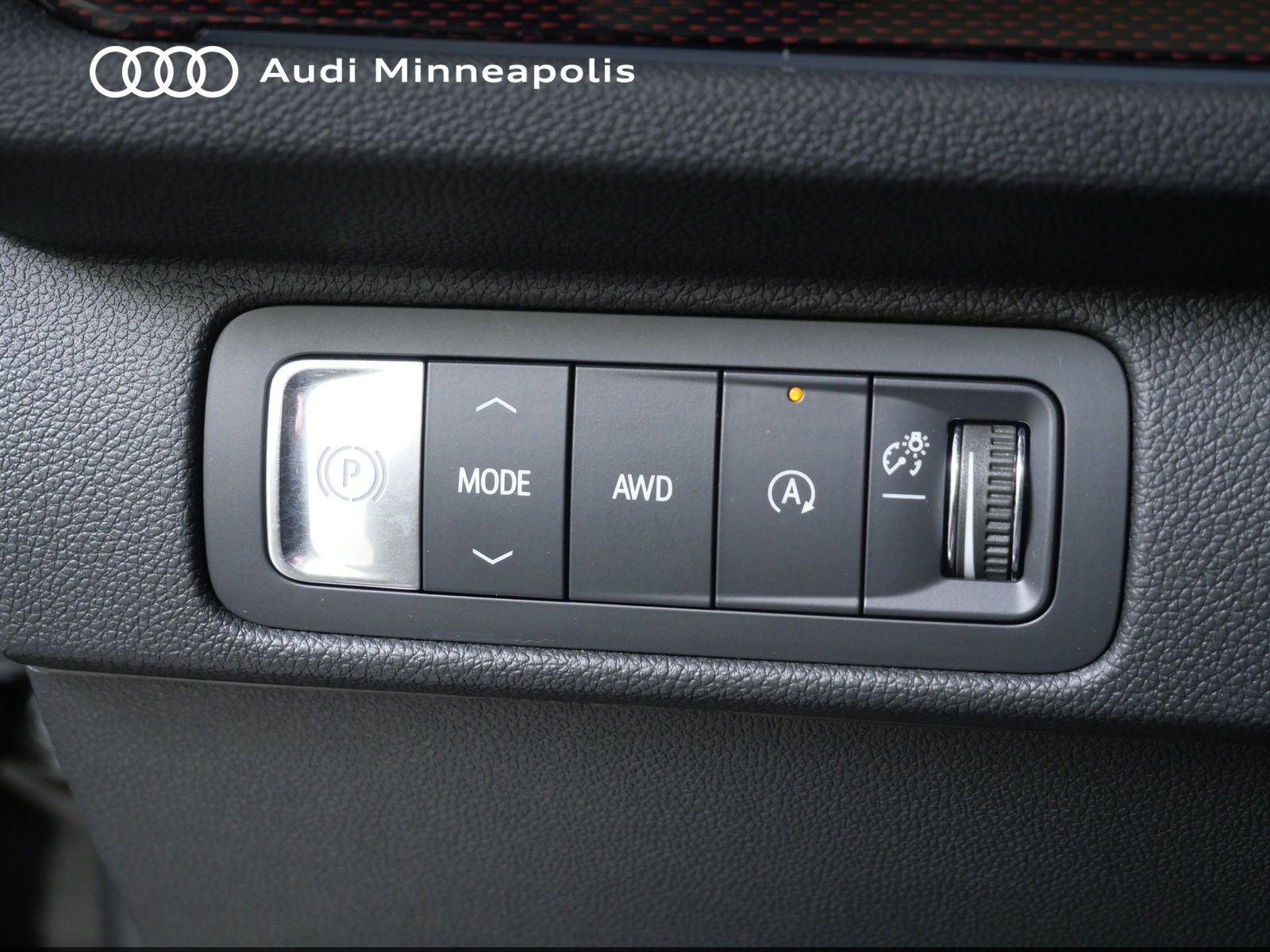 Thumbnail: 2024 Chevrolet Traverse - 19