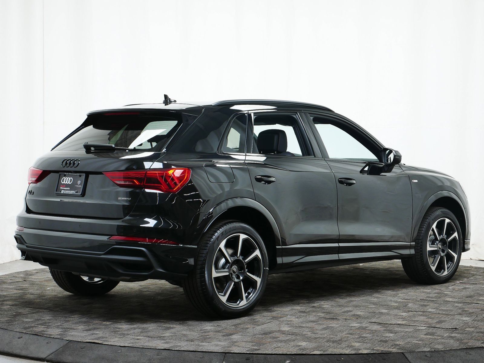 Thumbnail: 2025 Audi Q3 - 6