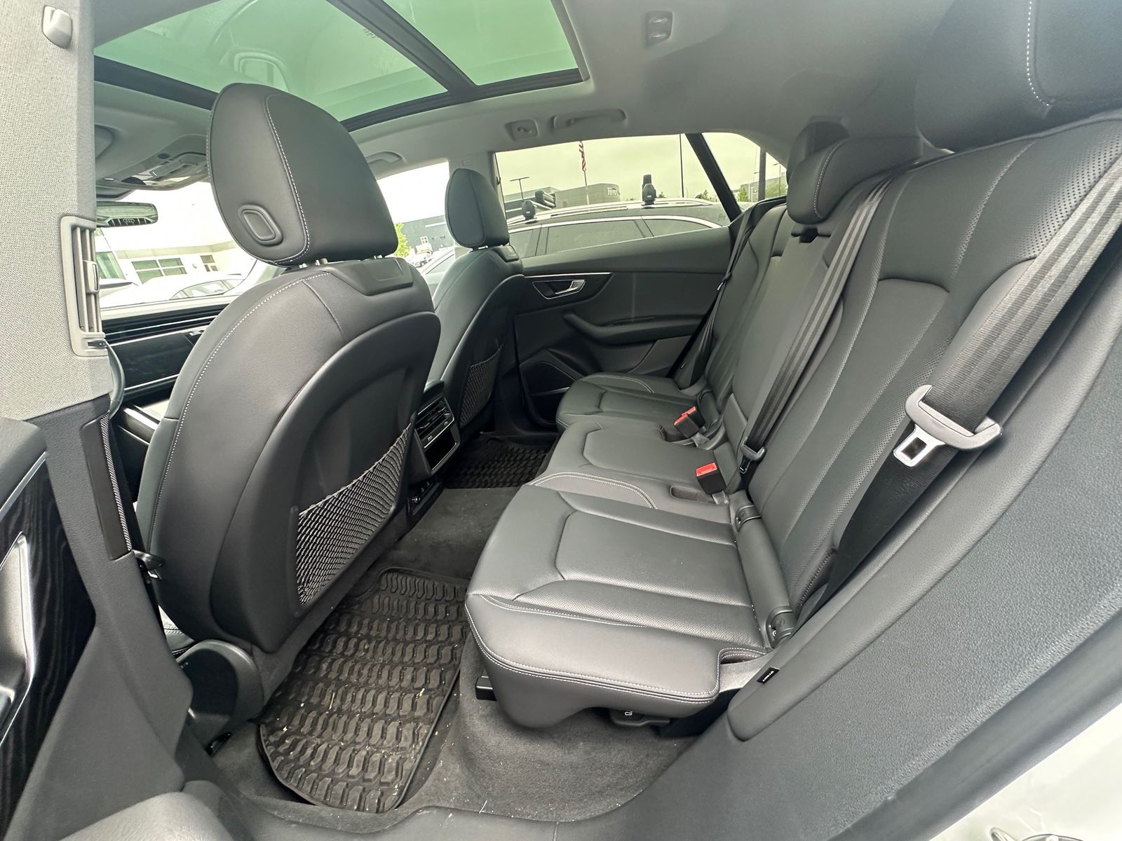 2022 Audi Q8 Premium Plus 6