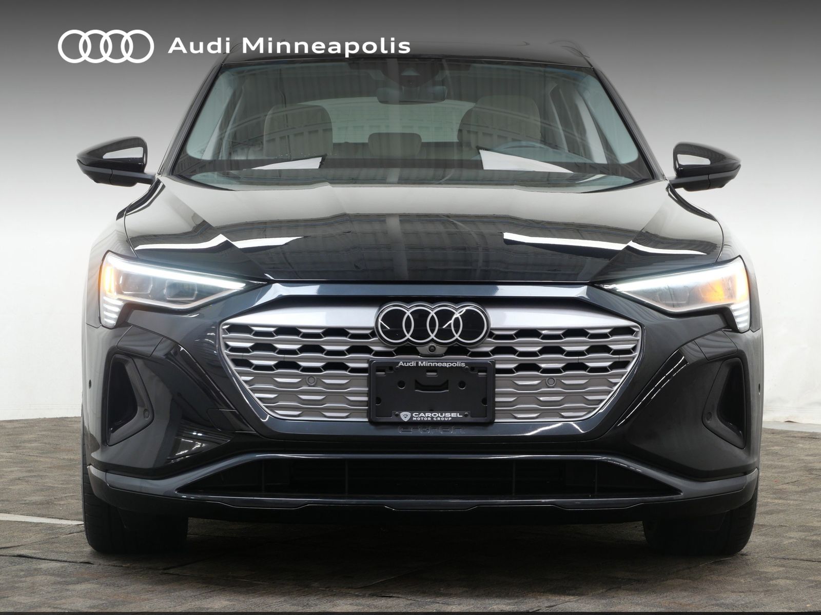 Thumbnail: 2024 Audi Q8 e-tron - 11