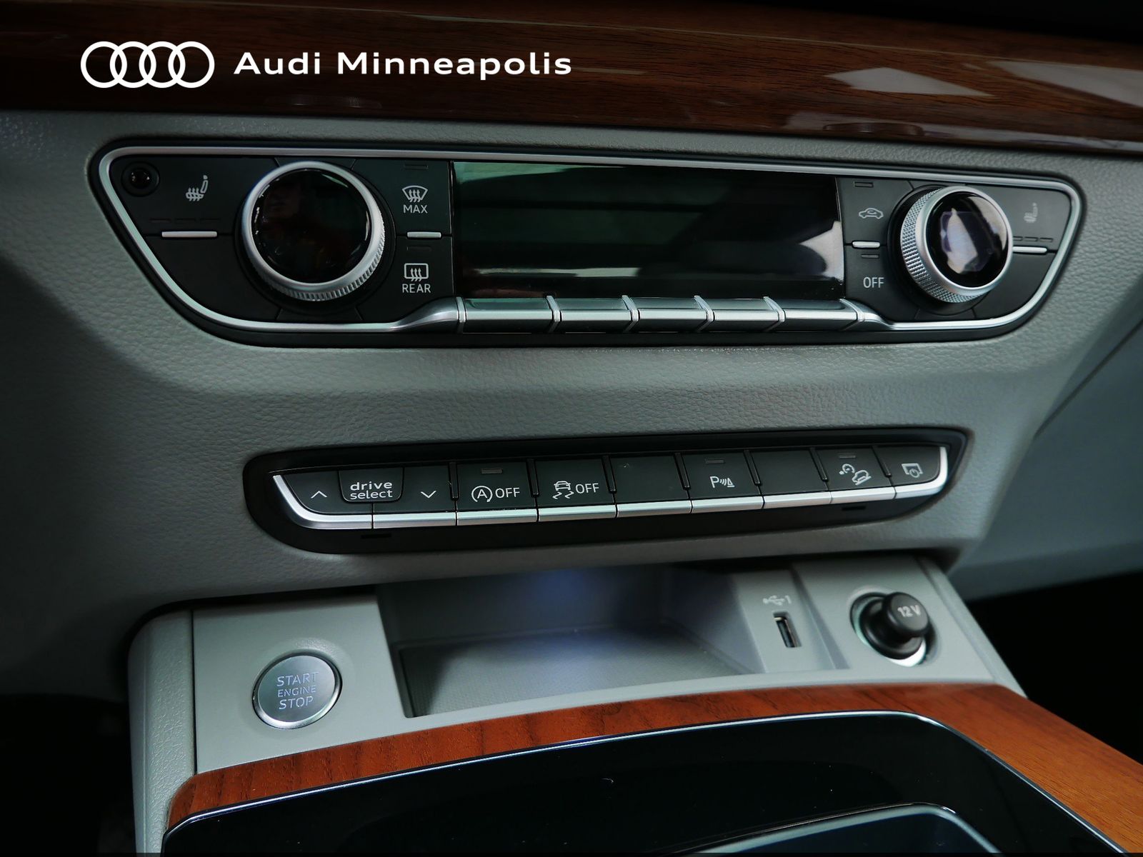 Thumbnail: 2022 Audi Q5 - 28