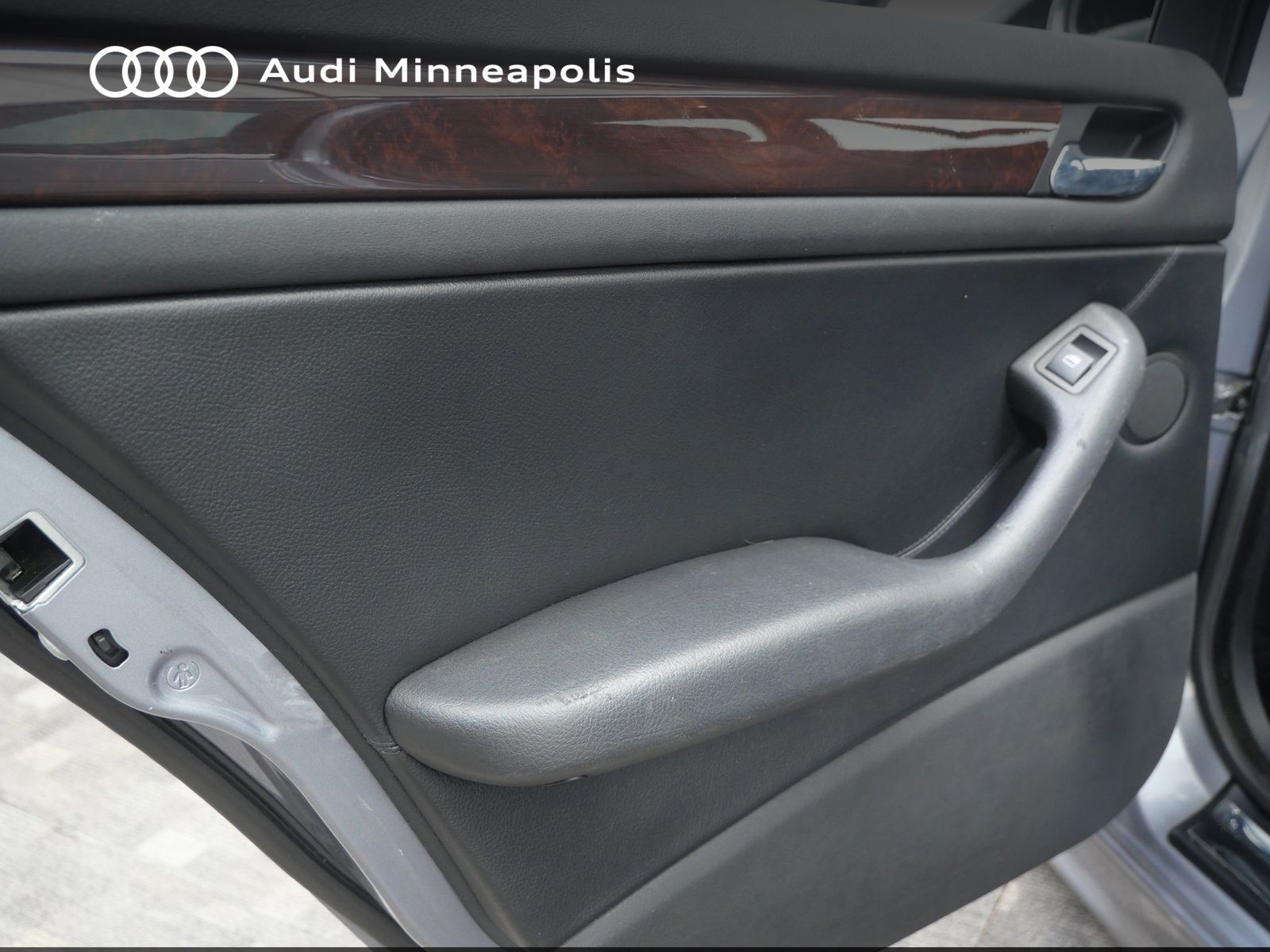 Thumbnail: 2003 BMW 3 Series - 15