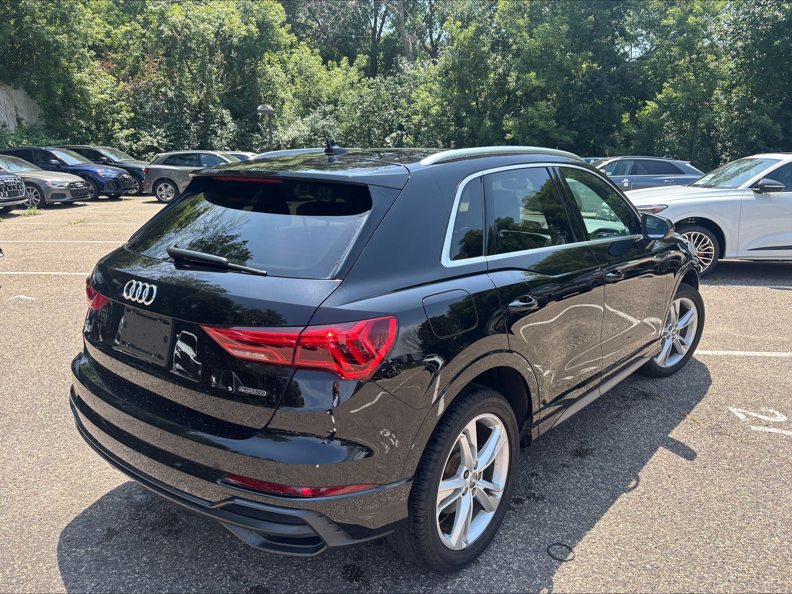 Thumbnail: 2020 Audi Q3 - 4