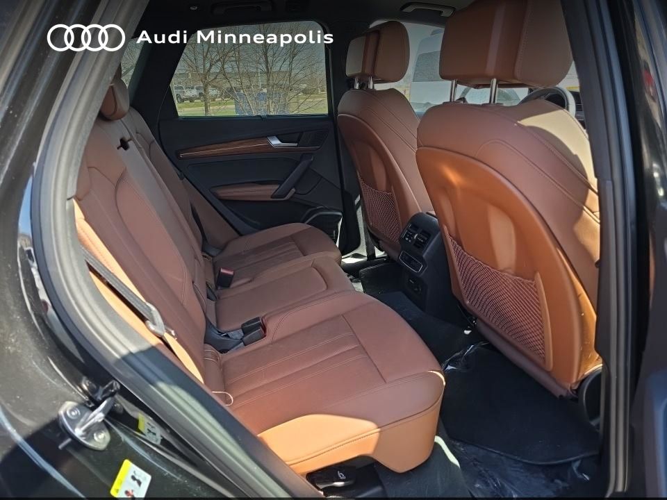 Thumbnail: 2023 Audi Q5 - 12