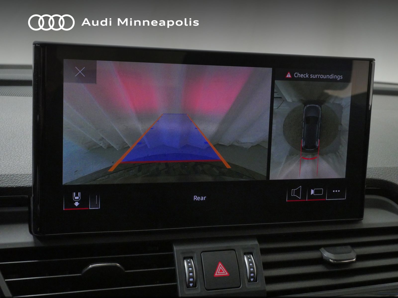 Thumbnail: 2023 Audi Q5 - 33