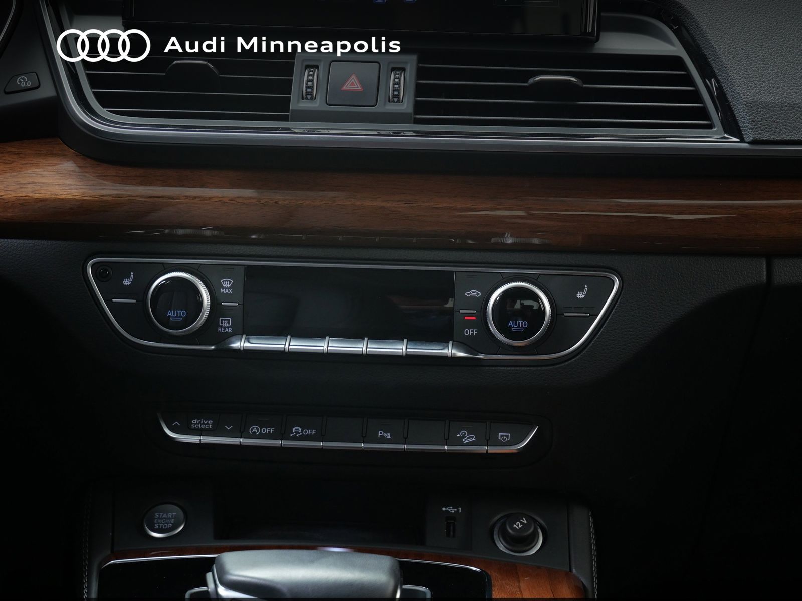 Thumbnail: 2023 Audi Q5 - 19