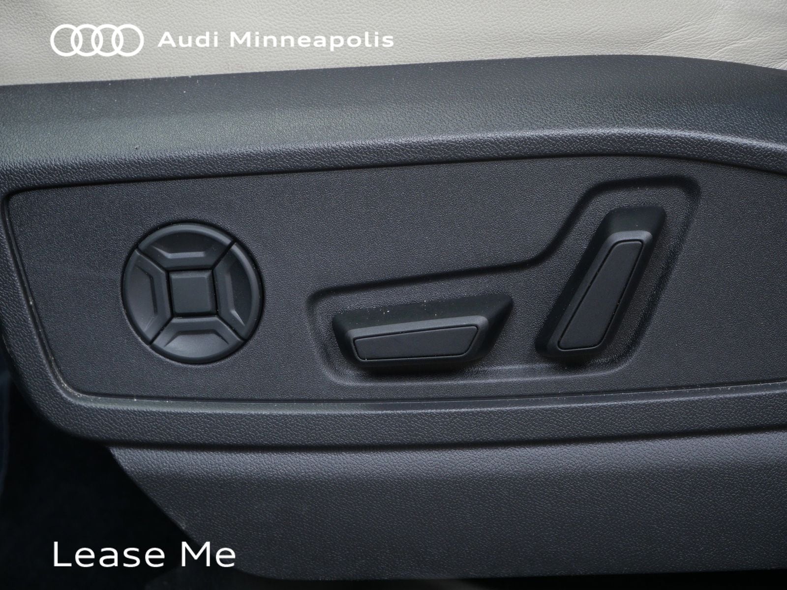 Thumbnail: 2025 Audi Q5 - 13