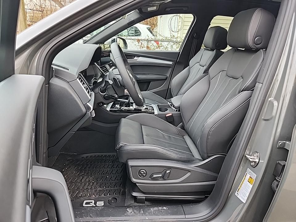 Thumbnail: 2024 Audi Q5 - 10