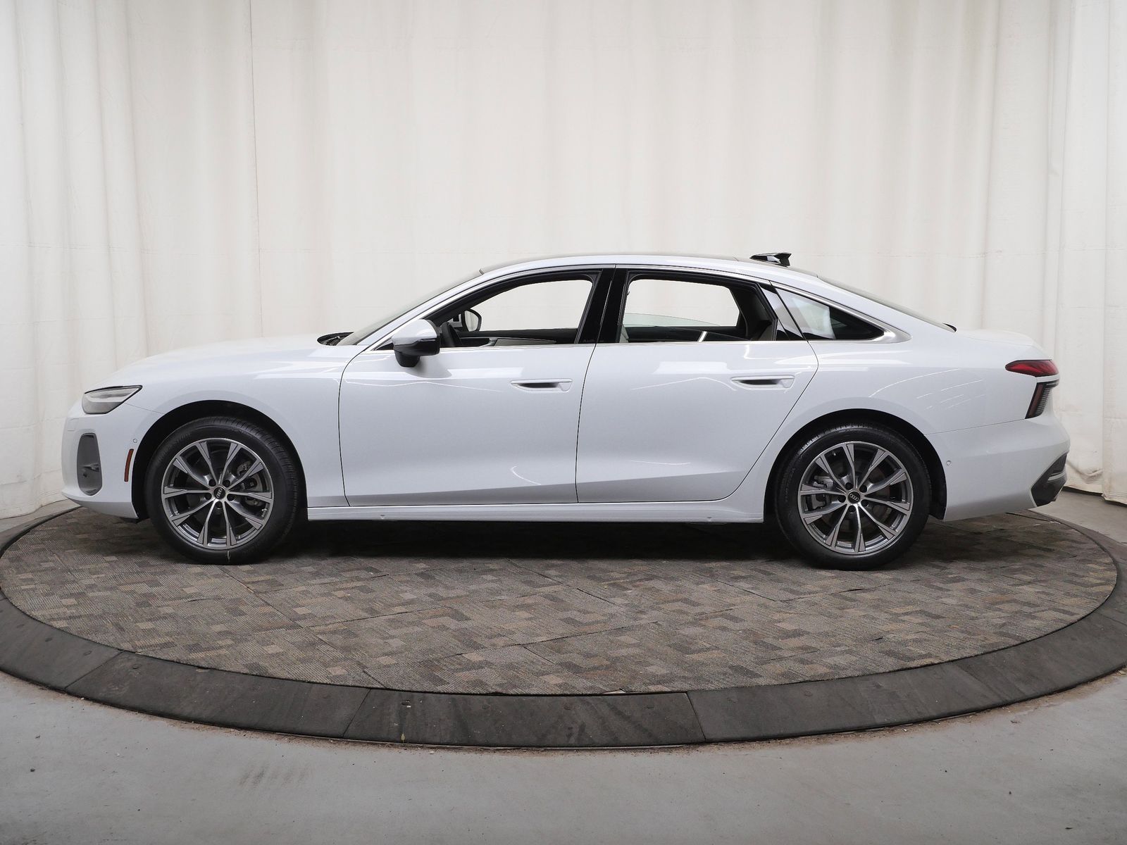 Thumbnail: 2026 Audi A6 - 3