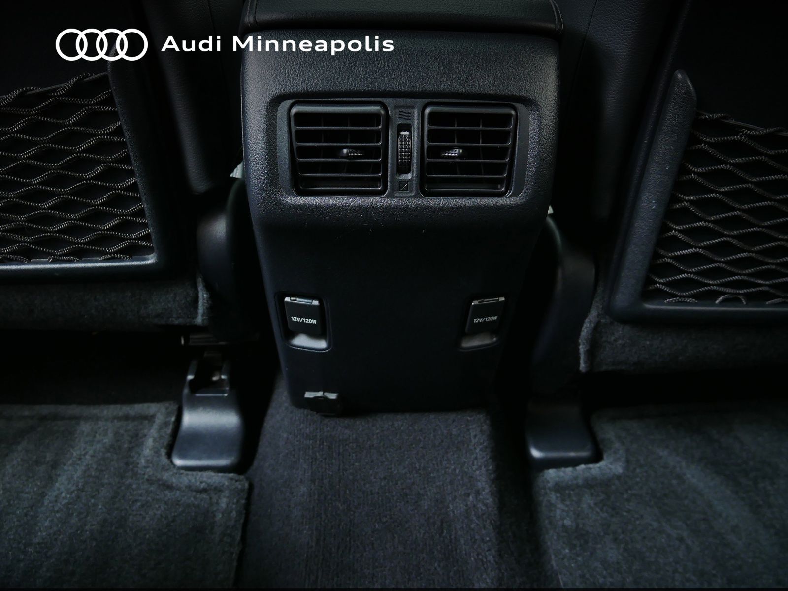 Thumbnail: 2019 Toyota 4Runner - 16