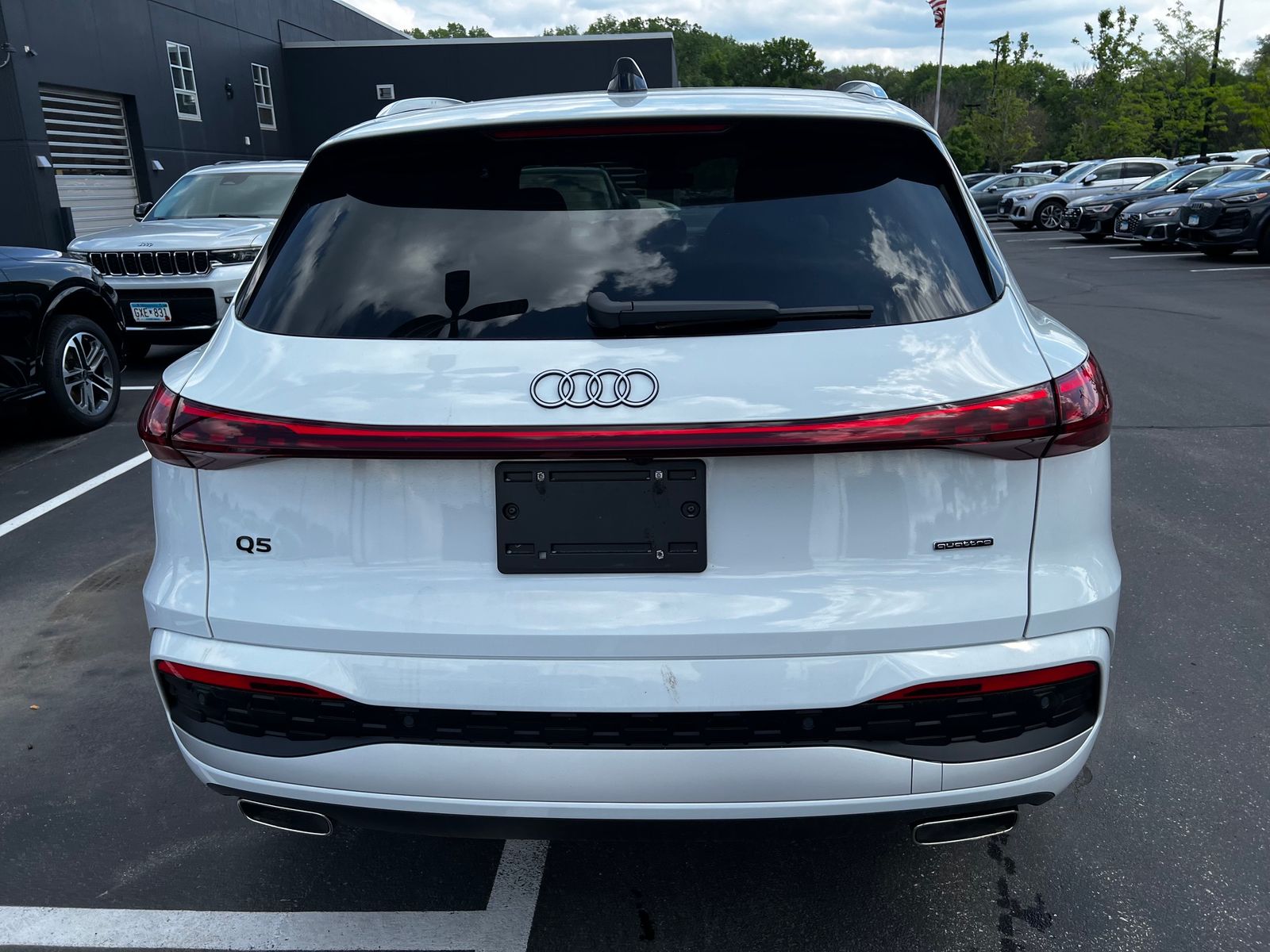 Thumbnail: 2025 Audi Q5 - 5