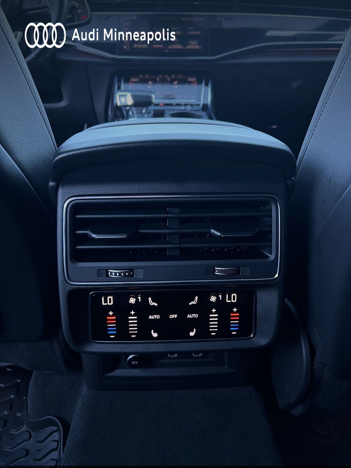 Thumbnail: 2023 Audi Q7 - 19