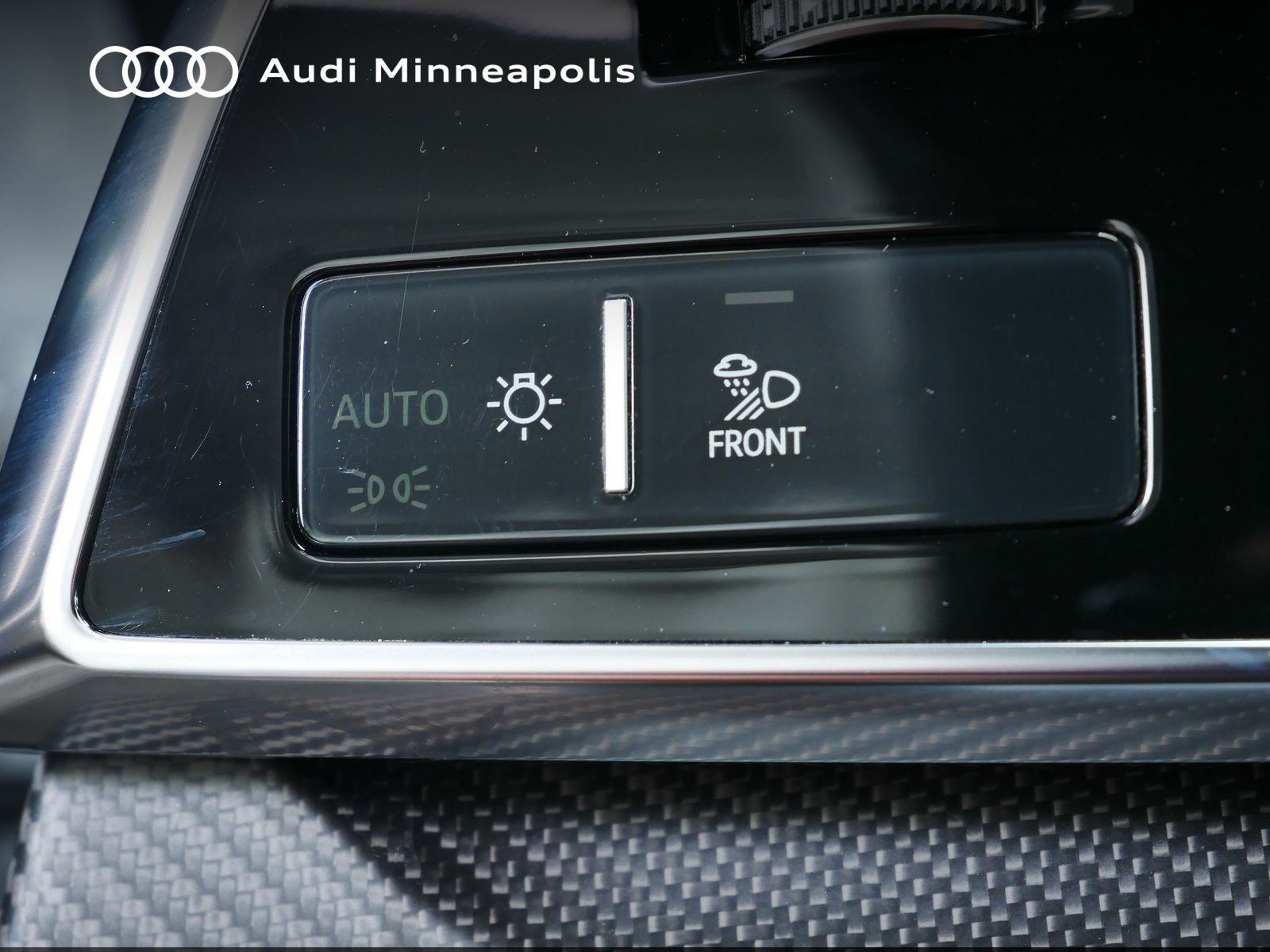 Thumbnail: 2020 Audi RS Q8 - 19