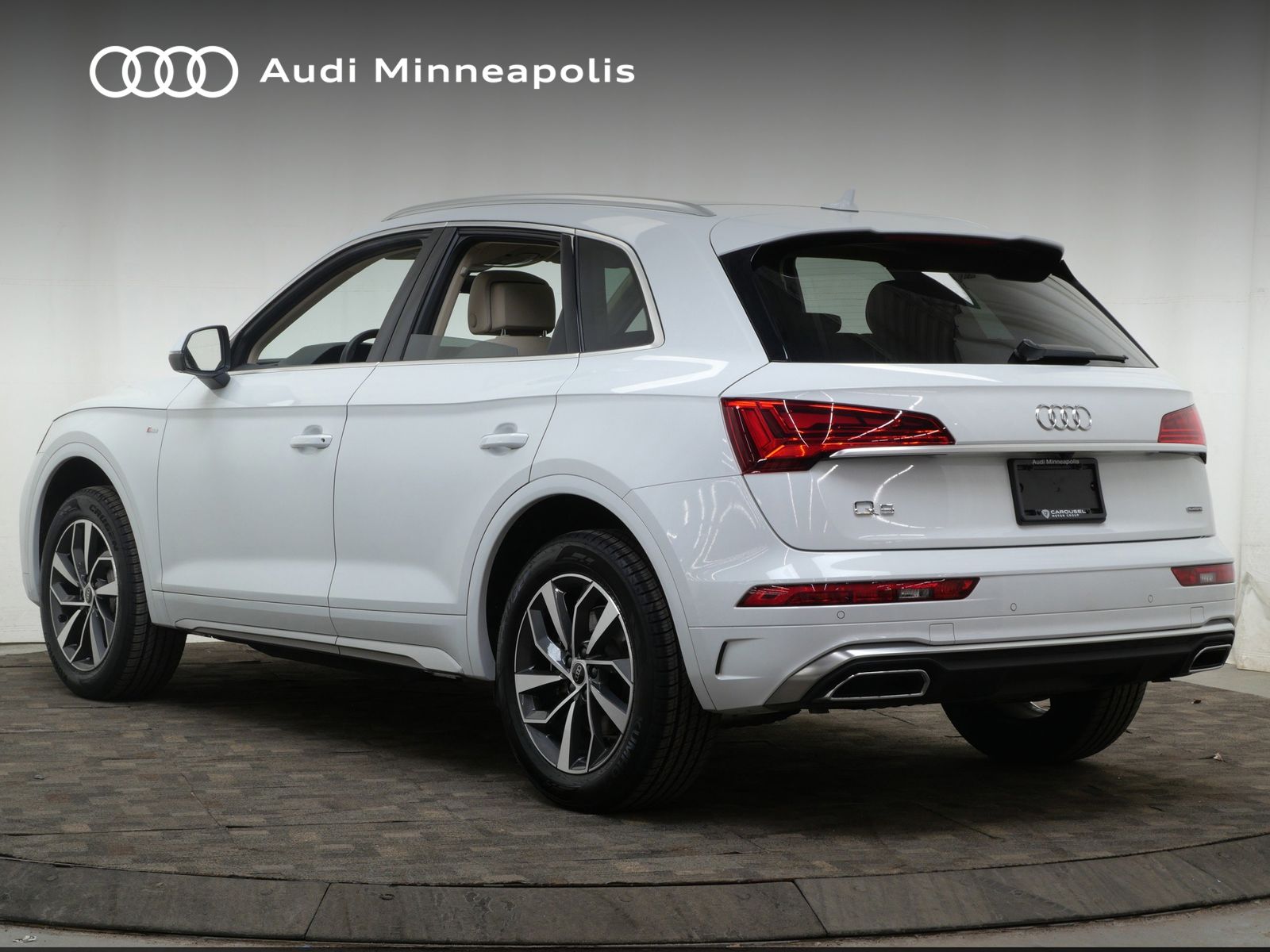 Thumbnail: 2023 Audi Q5 - 5