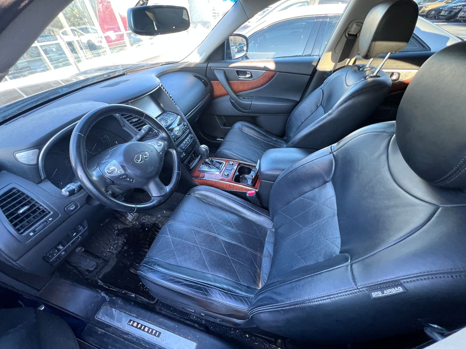 Thumbnail: 2015 INFINITI QX70 - 2