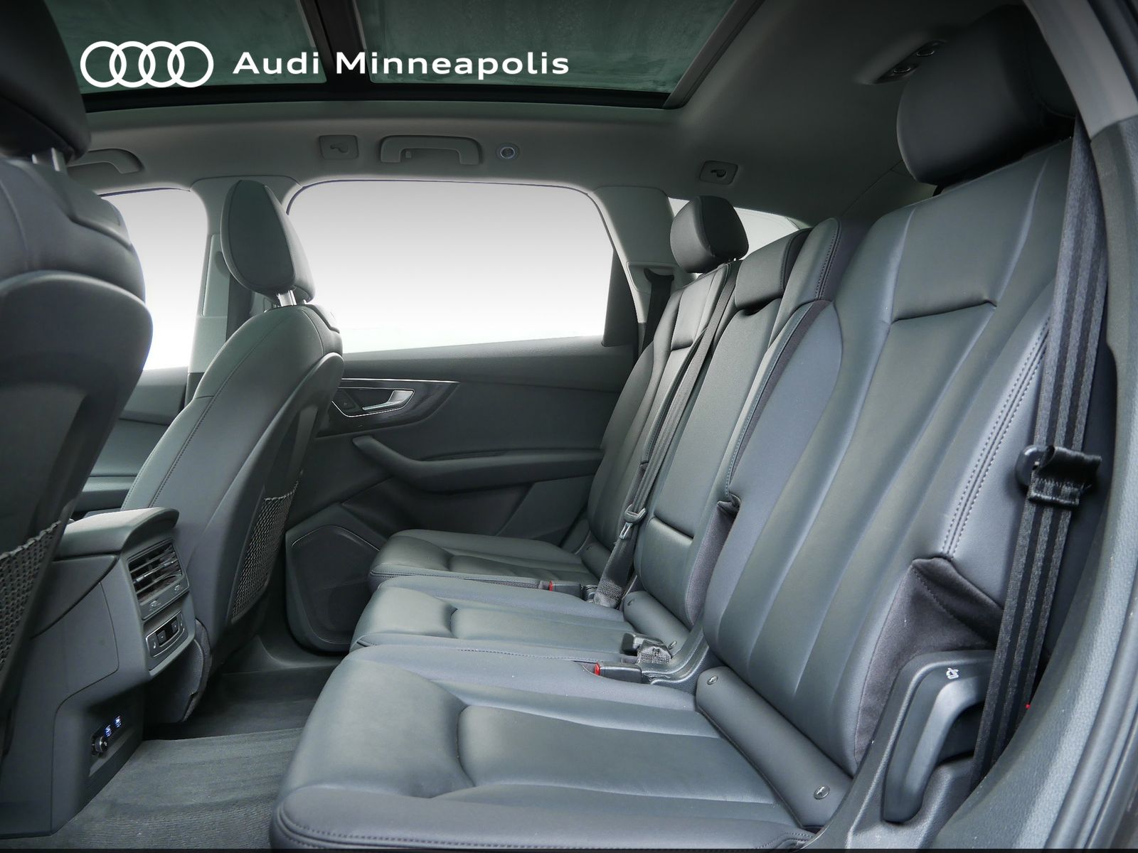 Thumbnail: 2020 Audi Q7 - 14