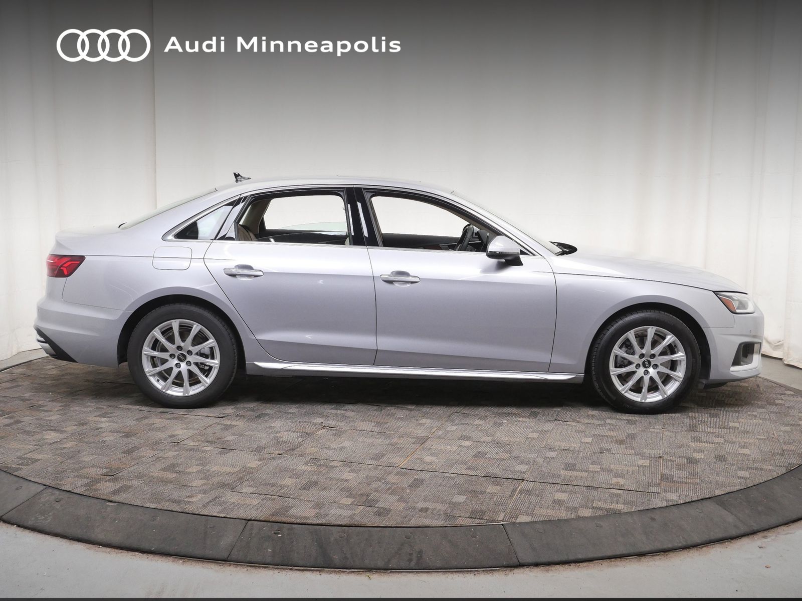 Thumbnail: 2023 Audi A4 - 10