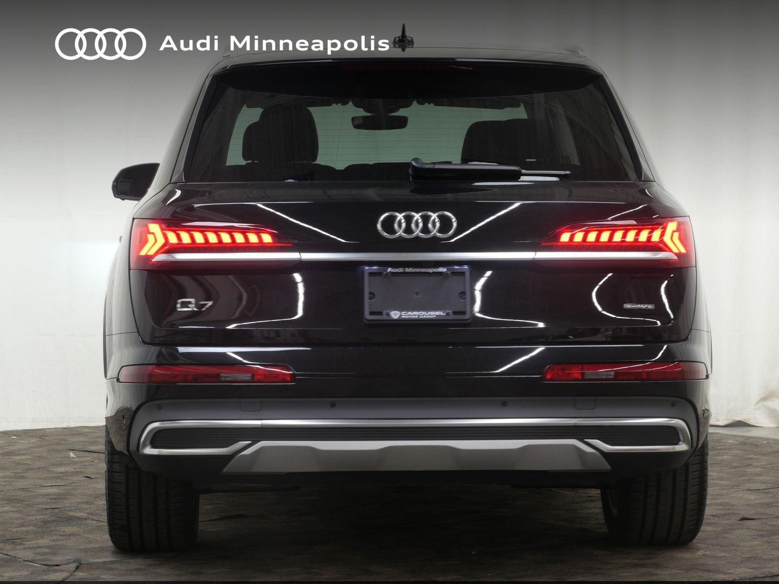 Thumbnail: 2023 Audi Q7 - 6