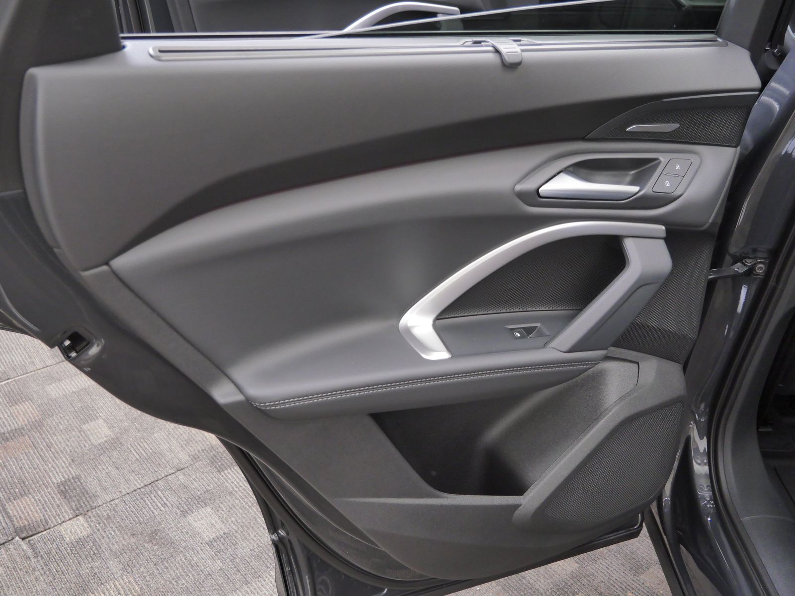 Thumbnail: 2026 Audi Q5 - 12