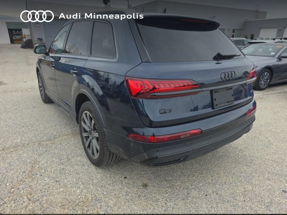 Thumbnail: 2023 Audi Q7 - 8